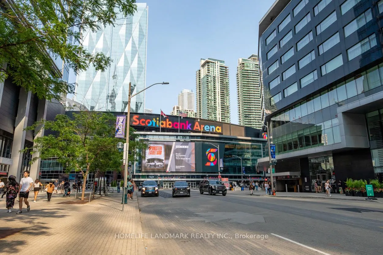 55 bremner Boulevard, #4003