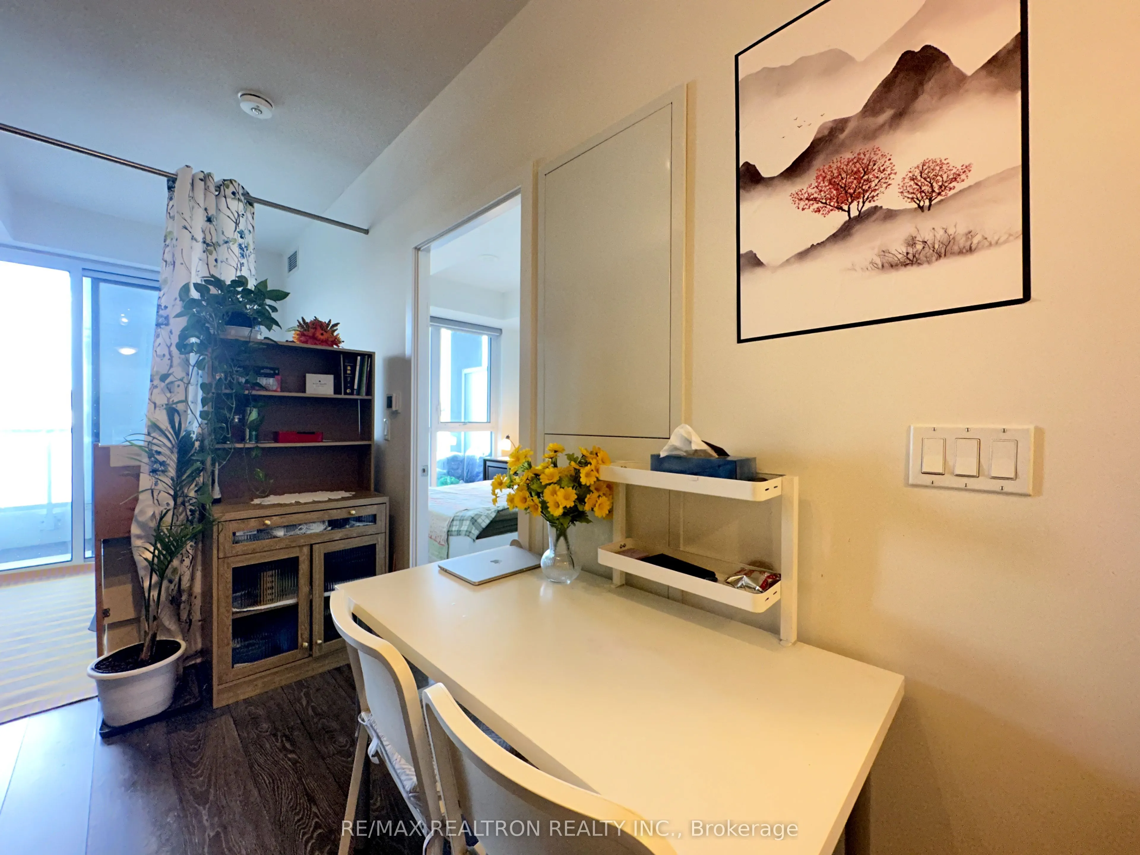 188 Fairview Mall Drive, #225