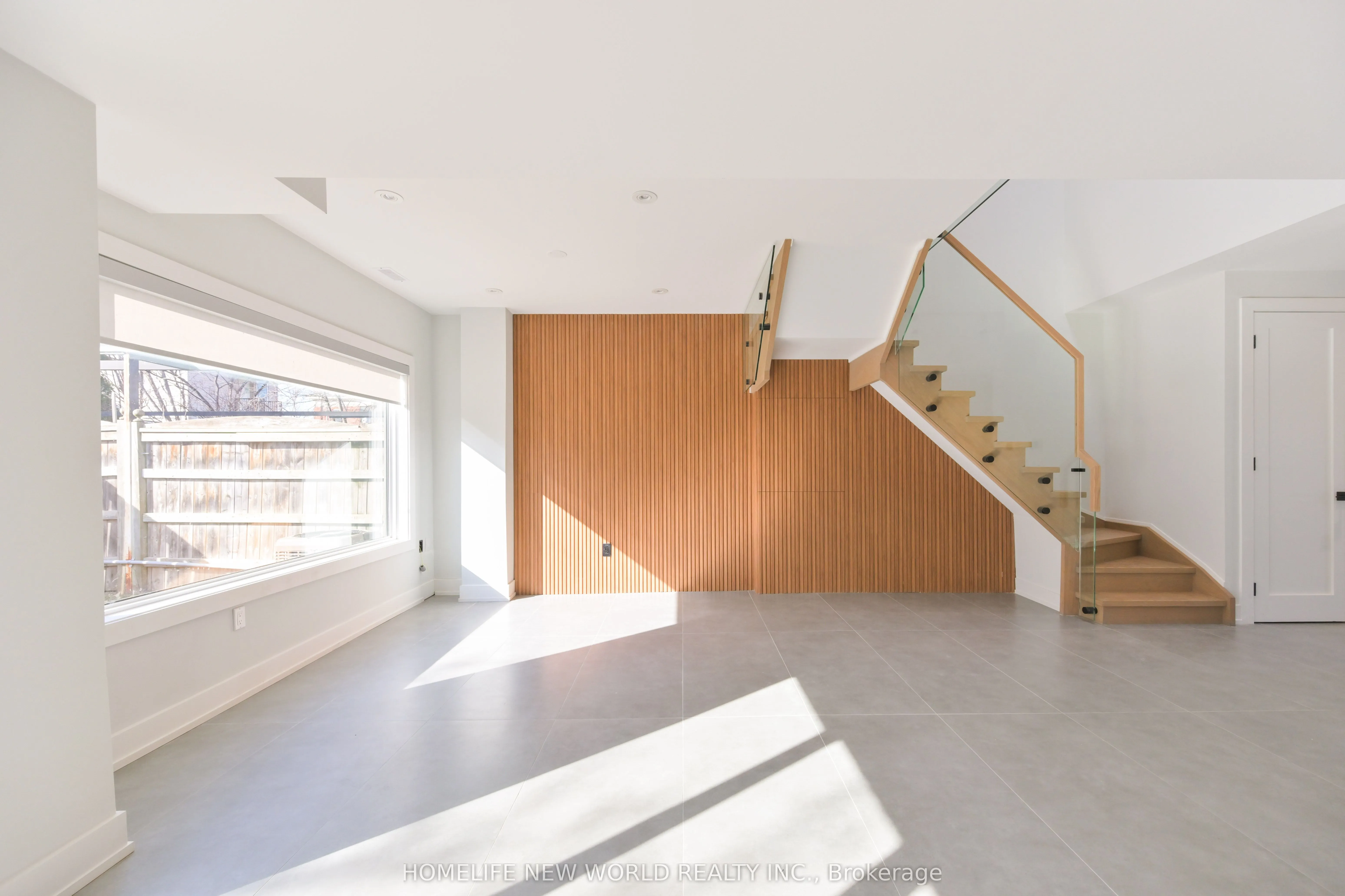 997 Dufferin Street, #Laneway