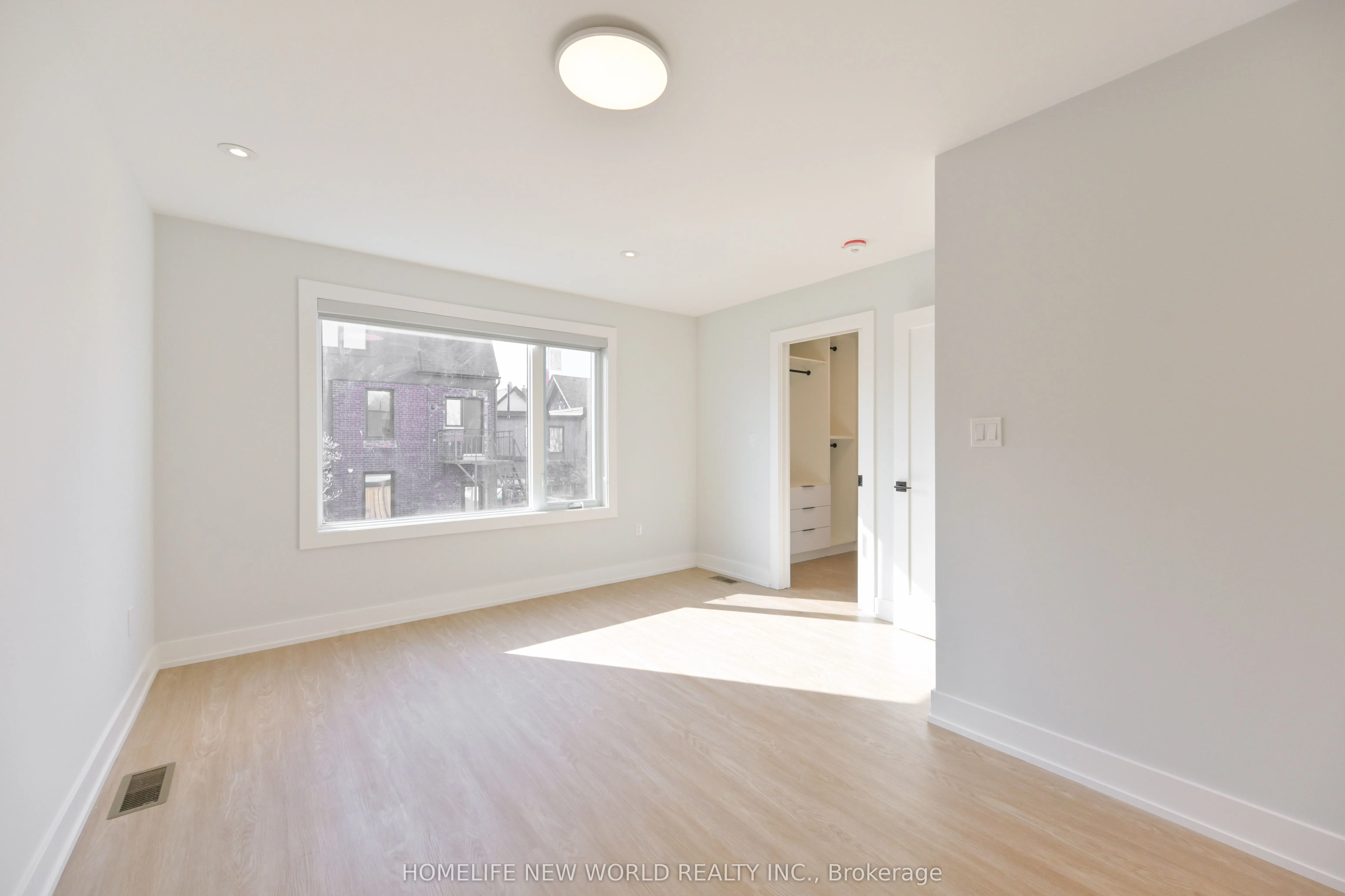 997 Dufferin Street, #Laneway