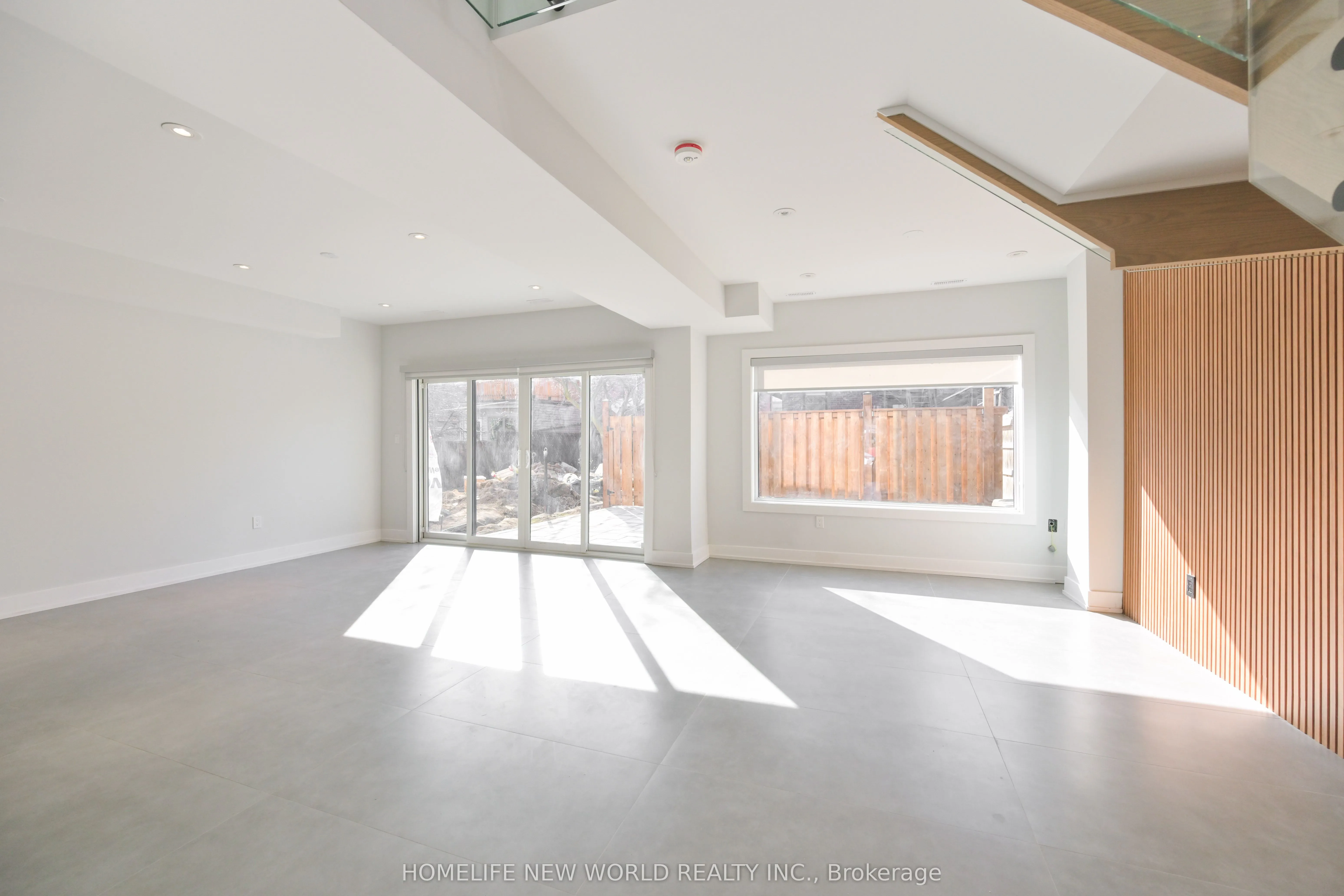 997 Dufferin Street, #Laneway