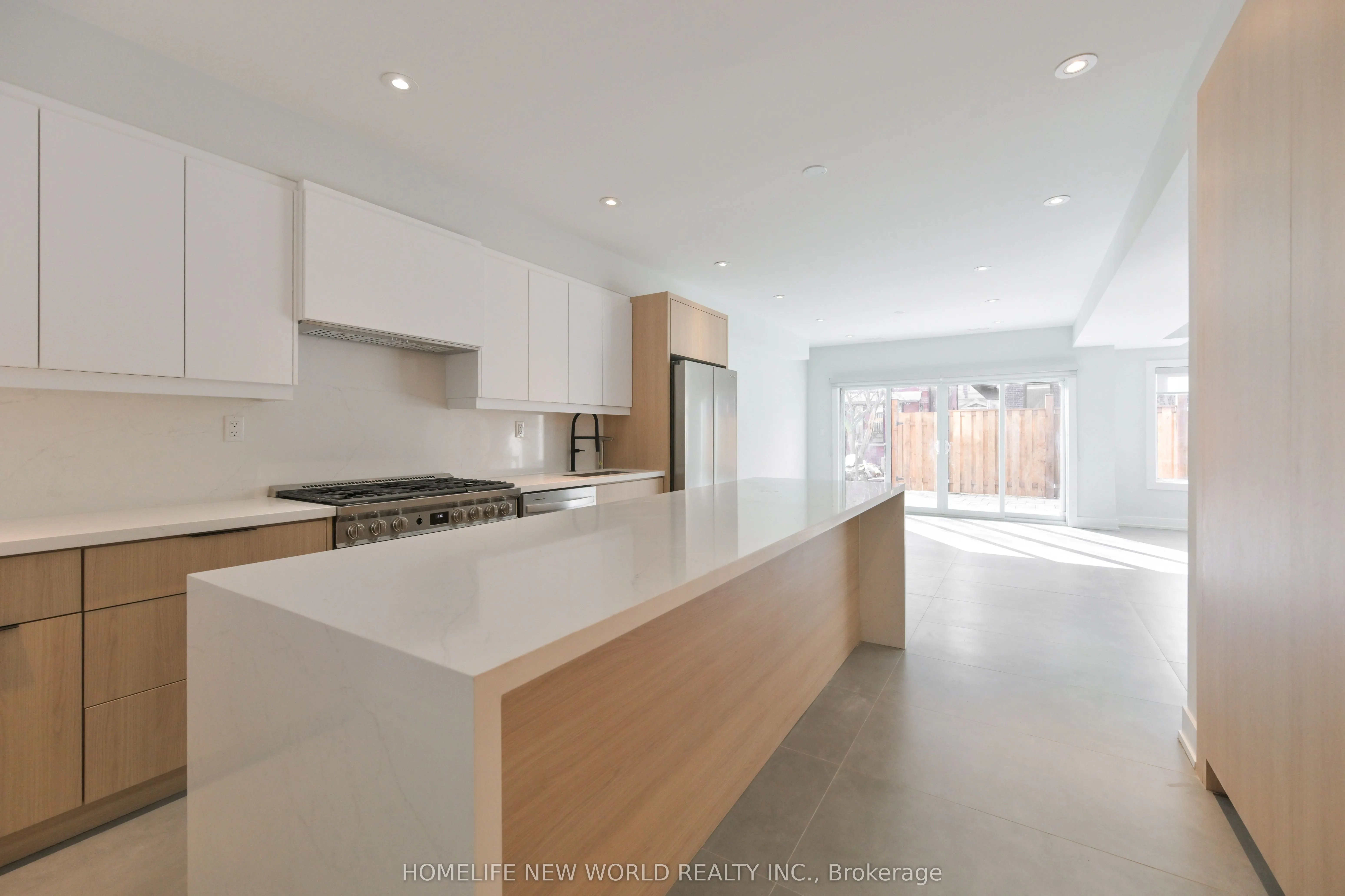 997 Dufferin Street, #Laneway