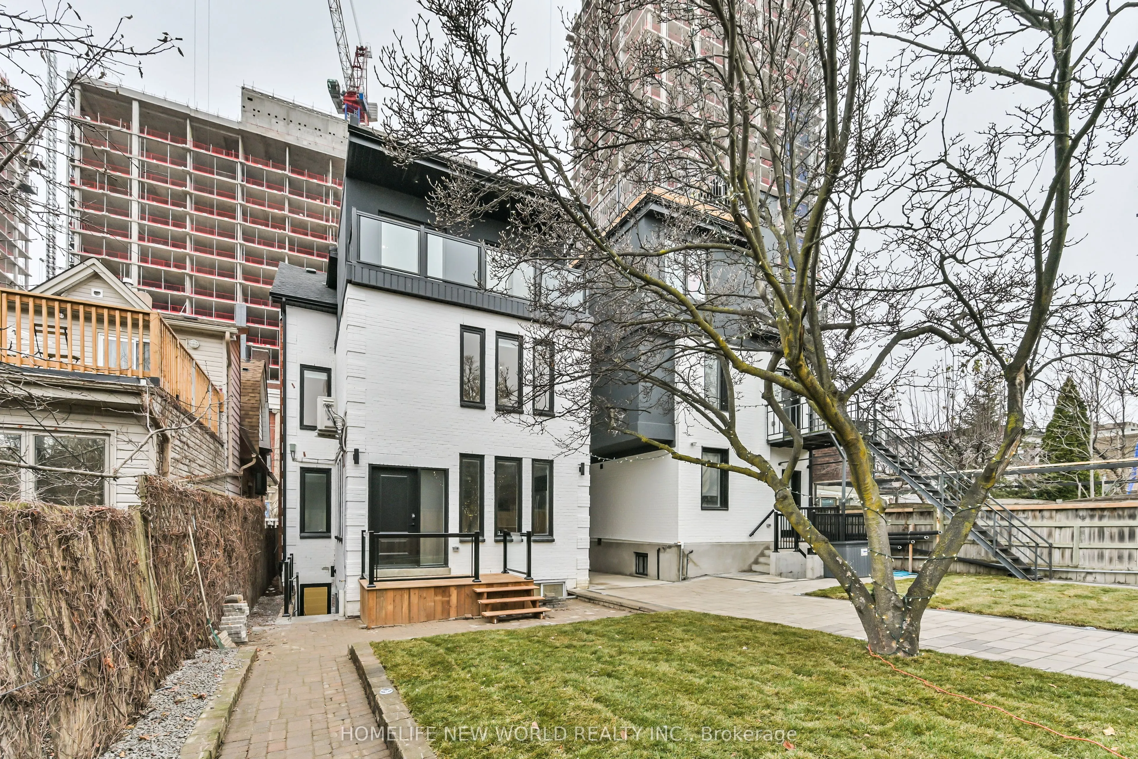 997 Dufferin Street, #Laneway