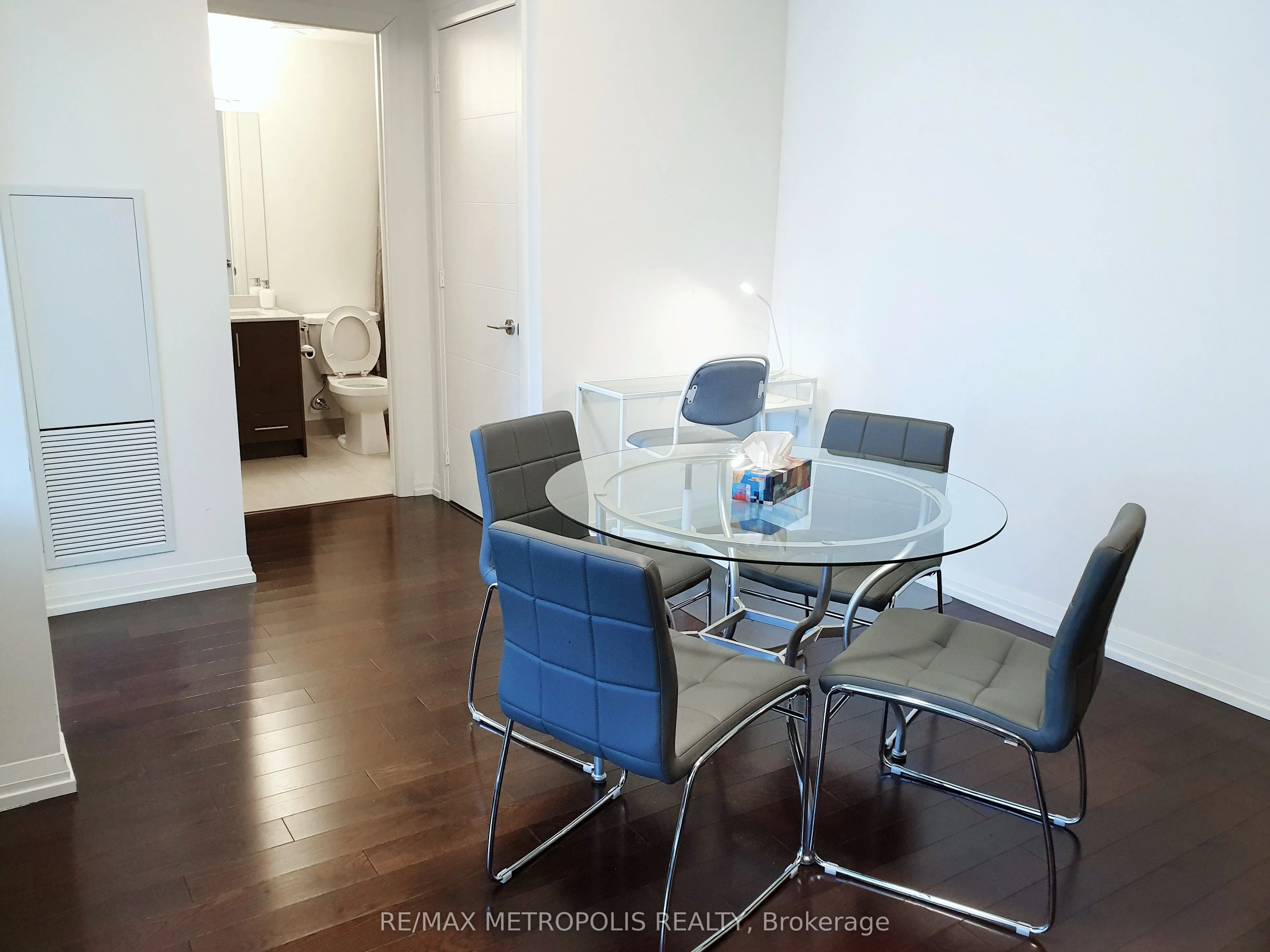 460 Adelaide Street E, #2117