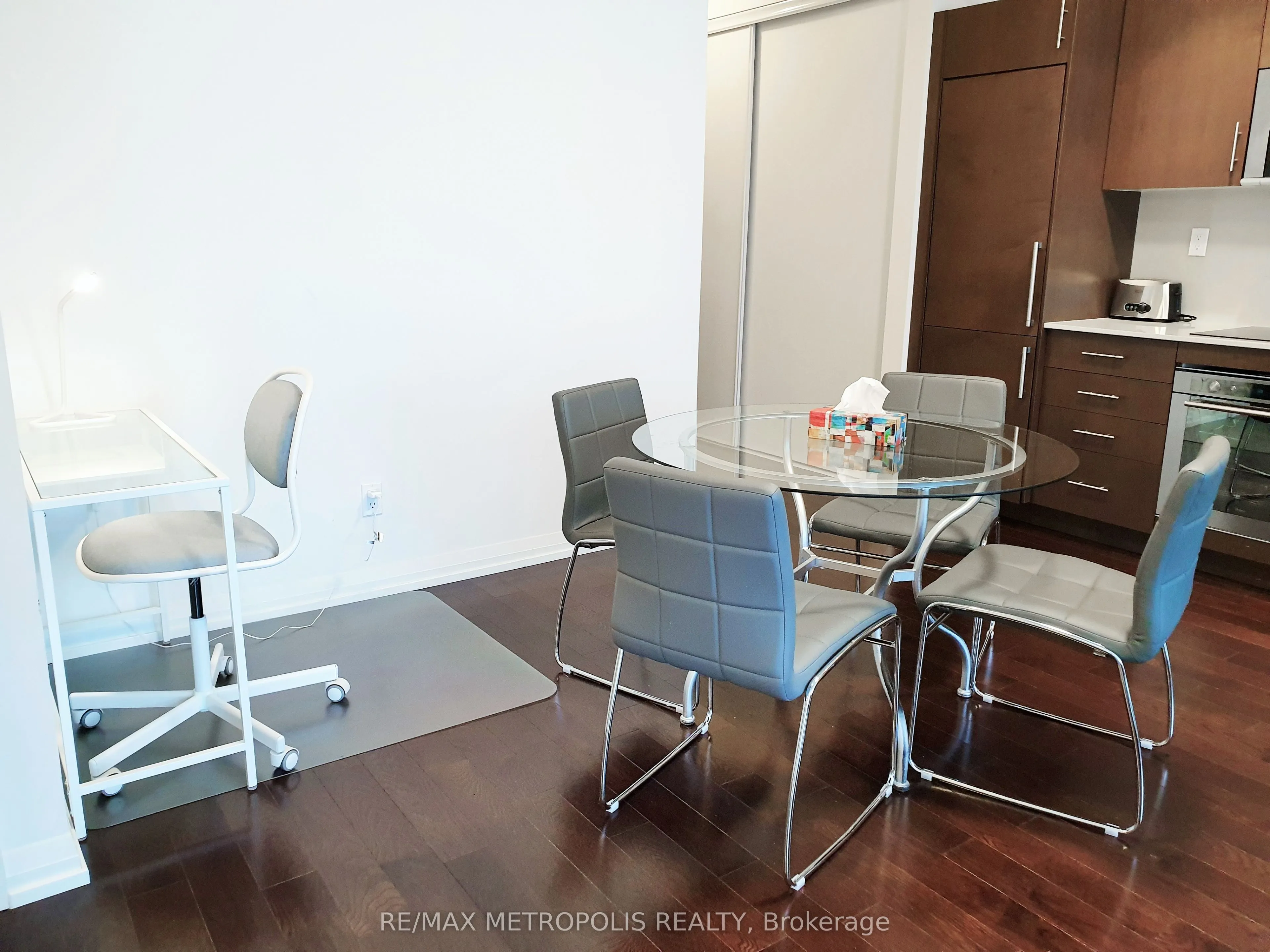 460 Adelaide Street E, #2117