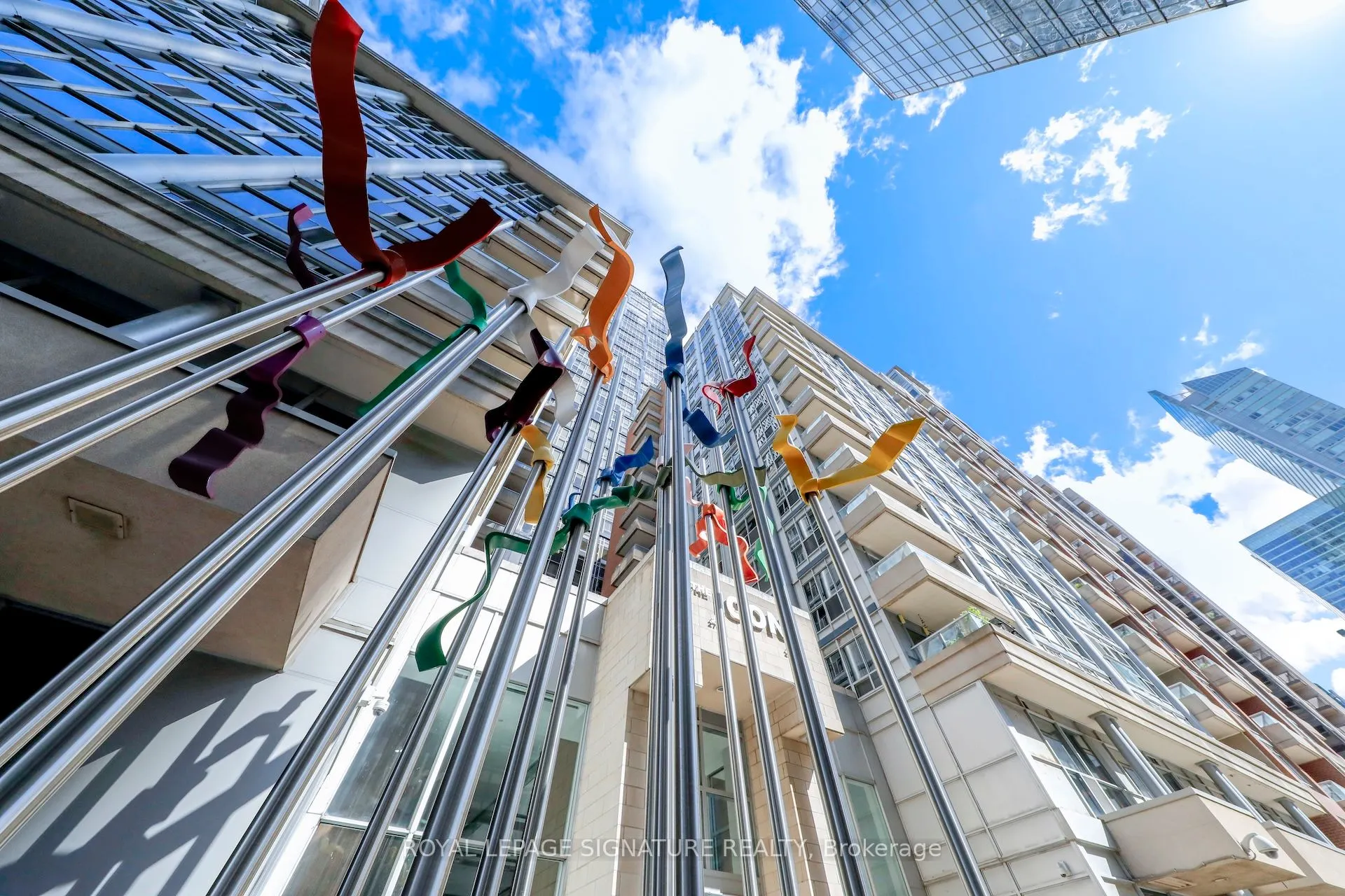 250 Wellington Street W, #343