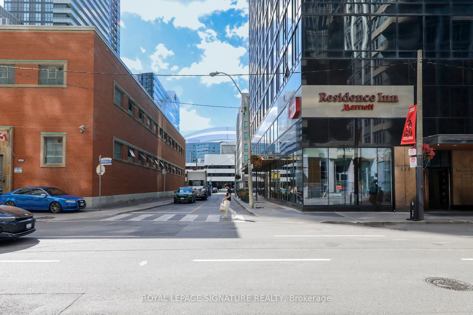 250 Wellington Street W, #343