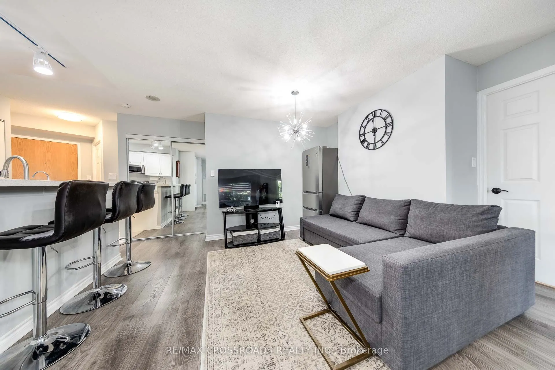 7 Lorraine Drive, #203