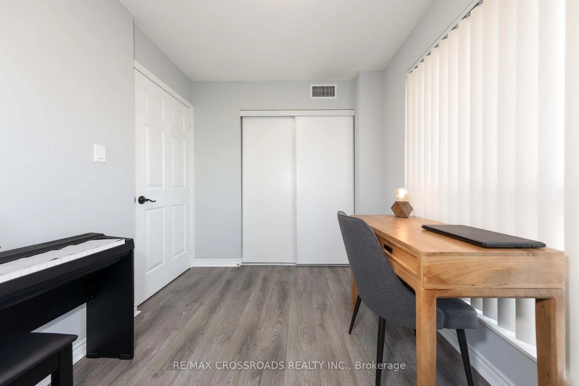7 Lorraine Drive, #203