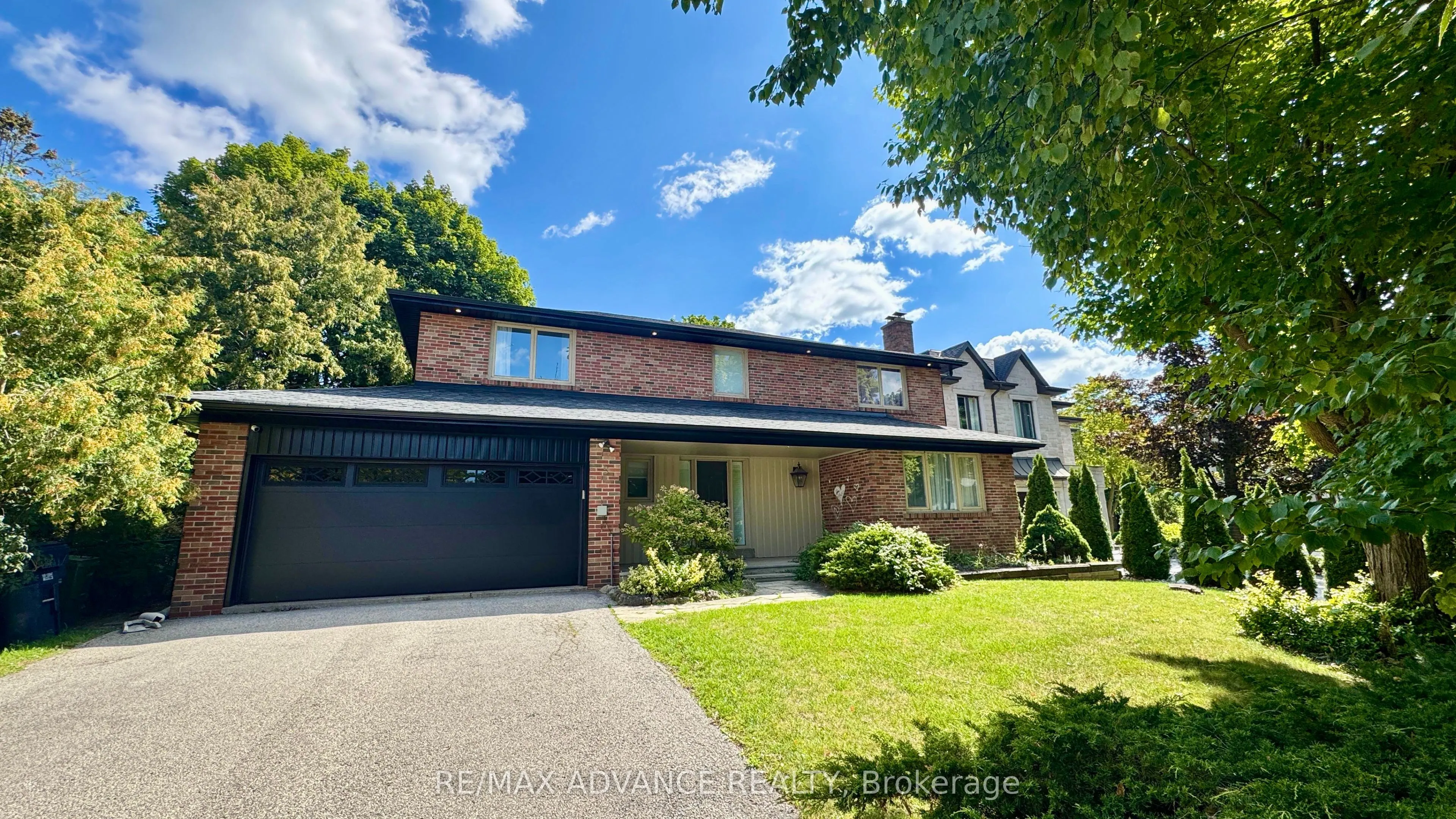 9 Carluke Crescent