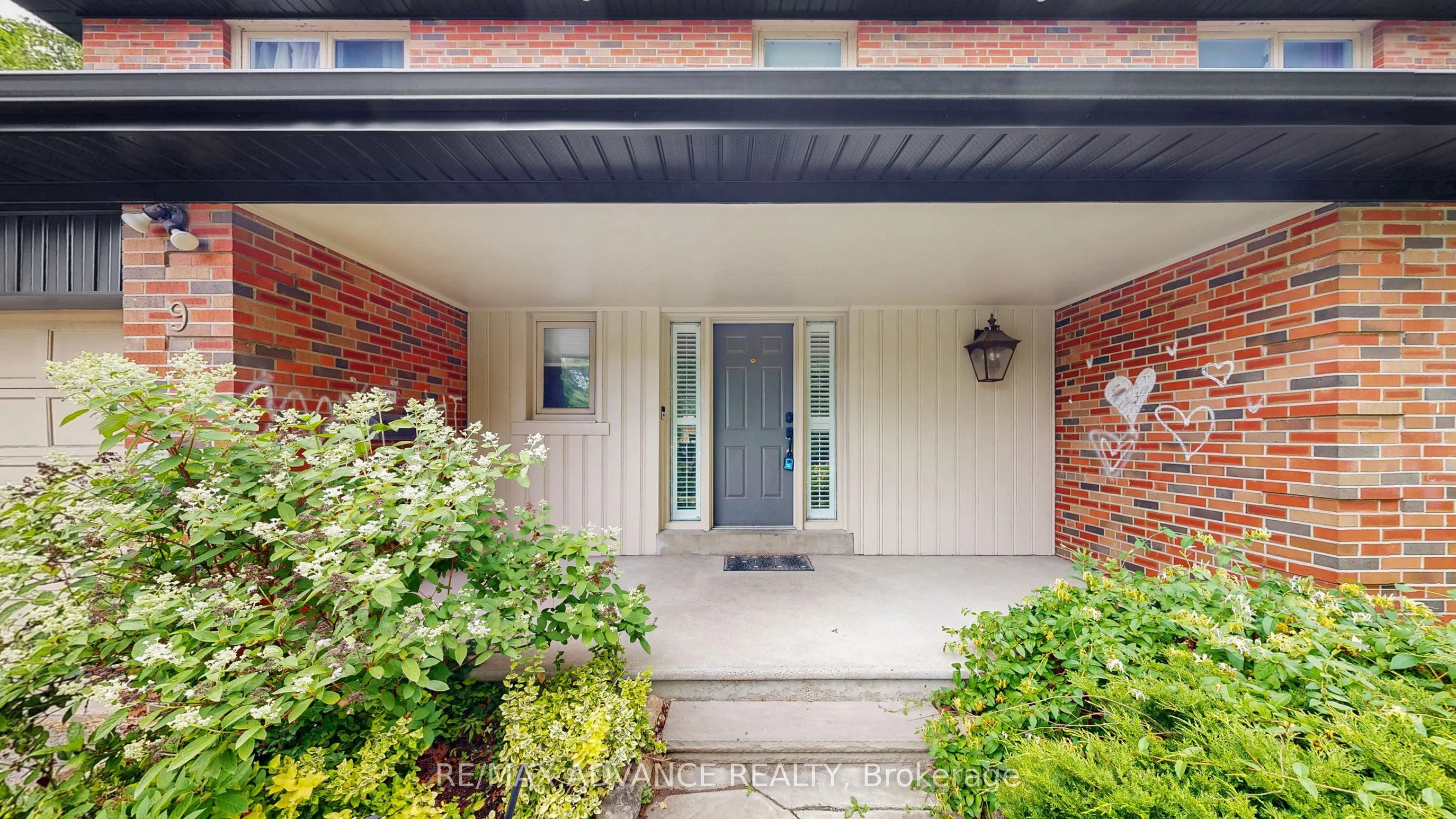 9 Carluke Crescent