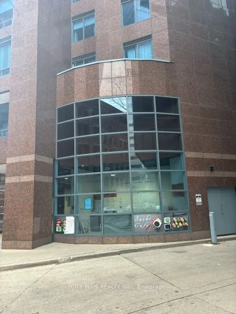 33 University Avenue, #101
