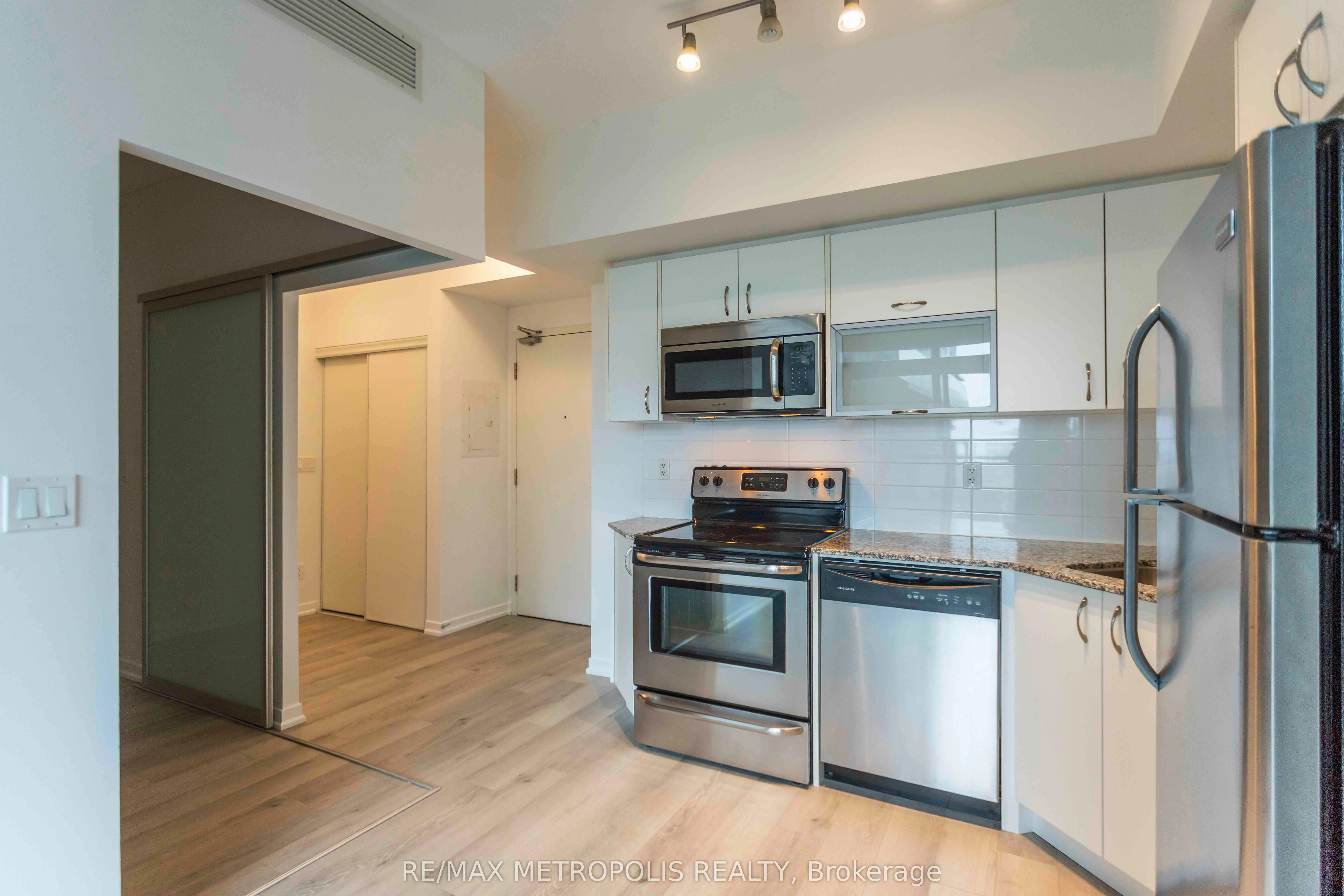 55 East Liberty Street, #717