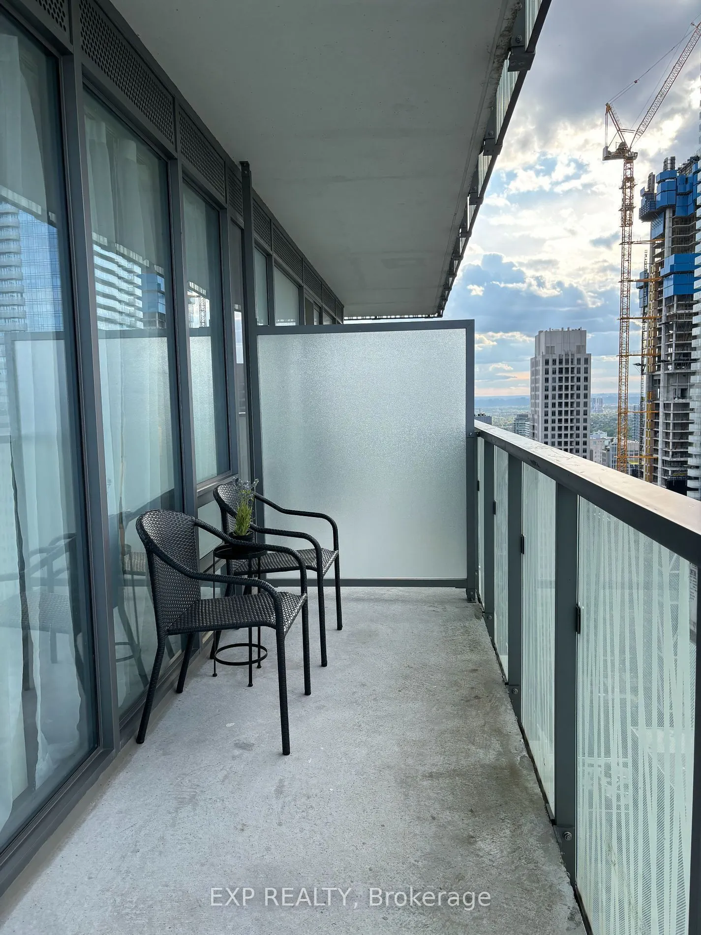 50 Charles Street E, #4410