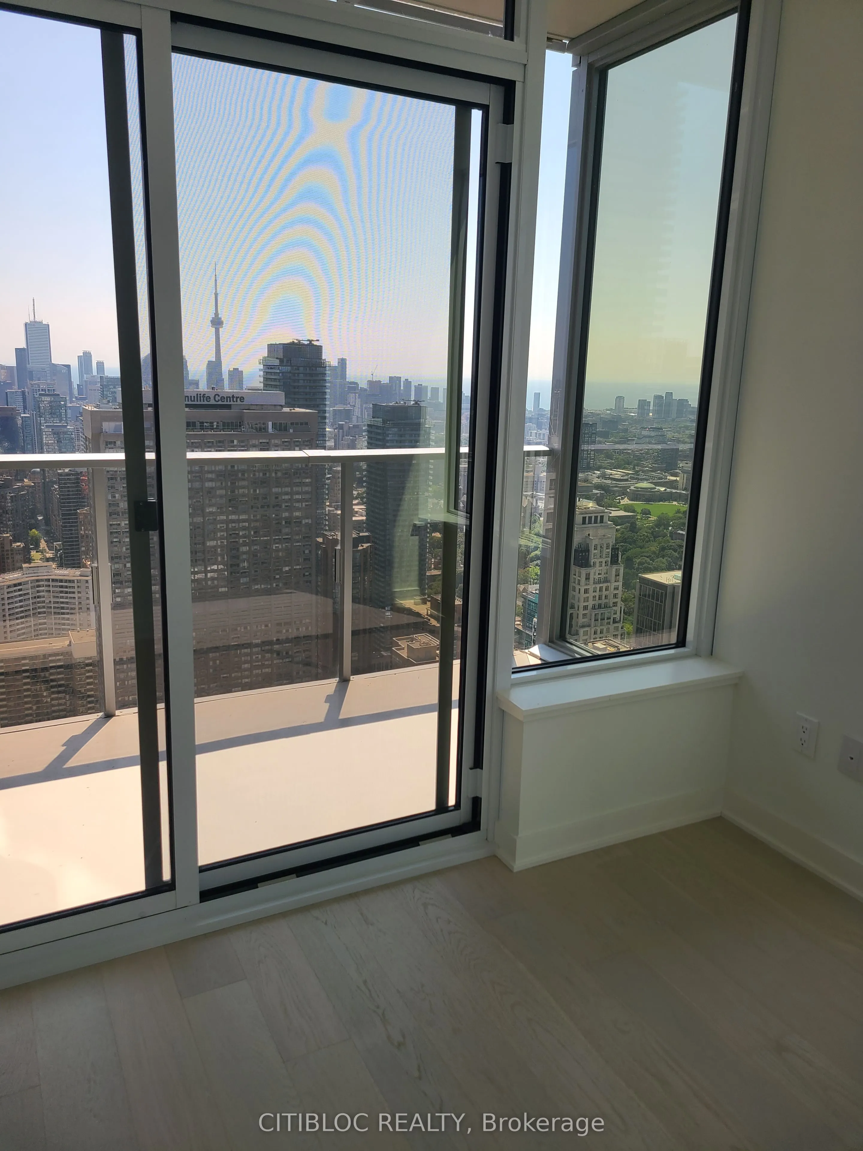 11 Yorkville Avenue, #5209