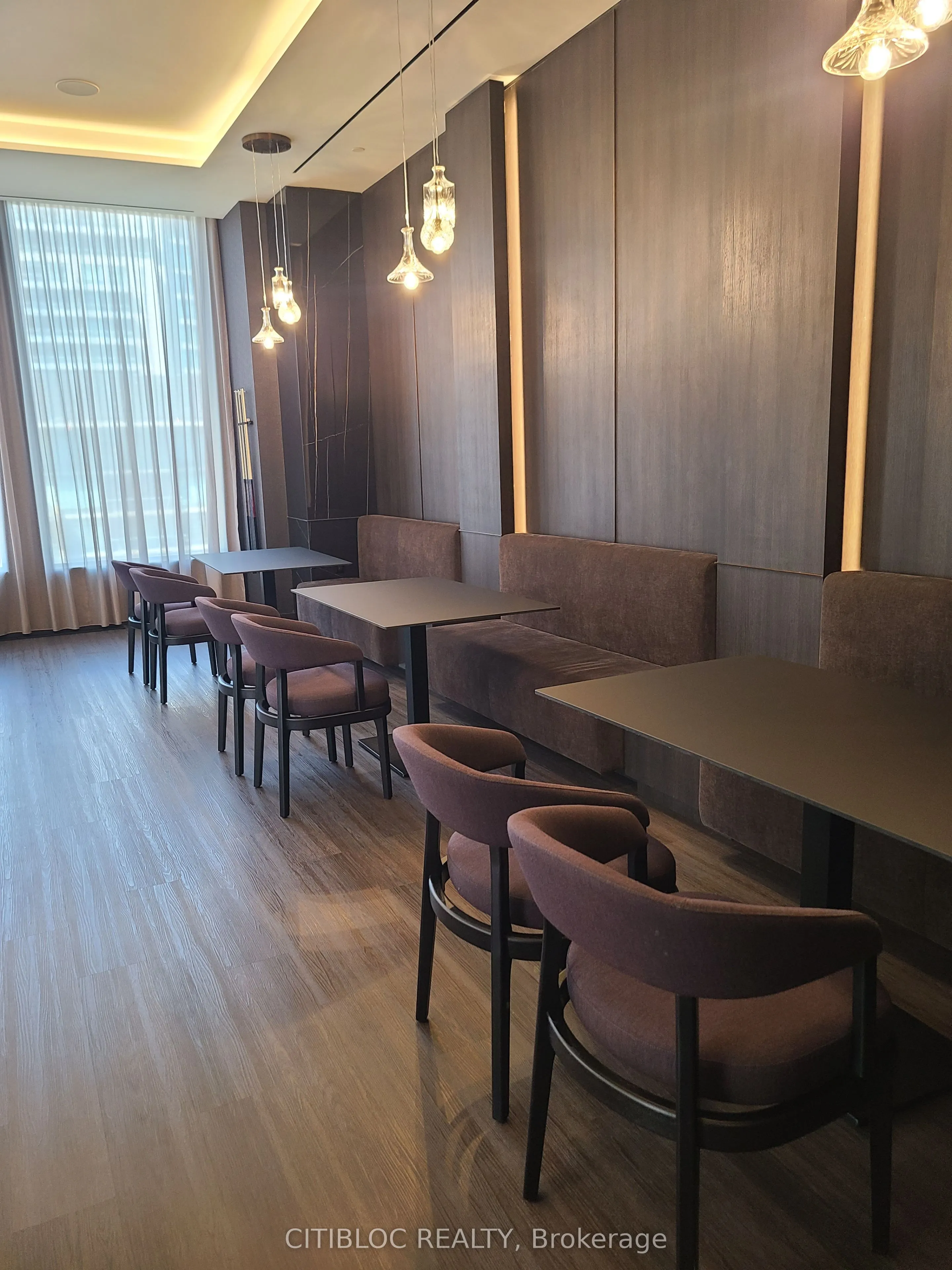 11 Yorkville Avenue, #5209