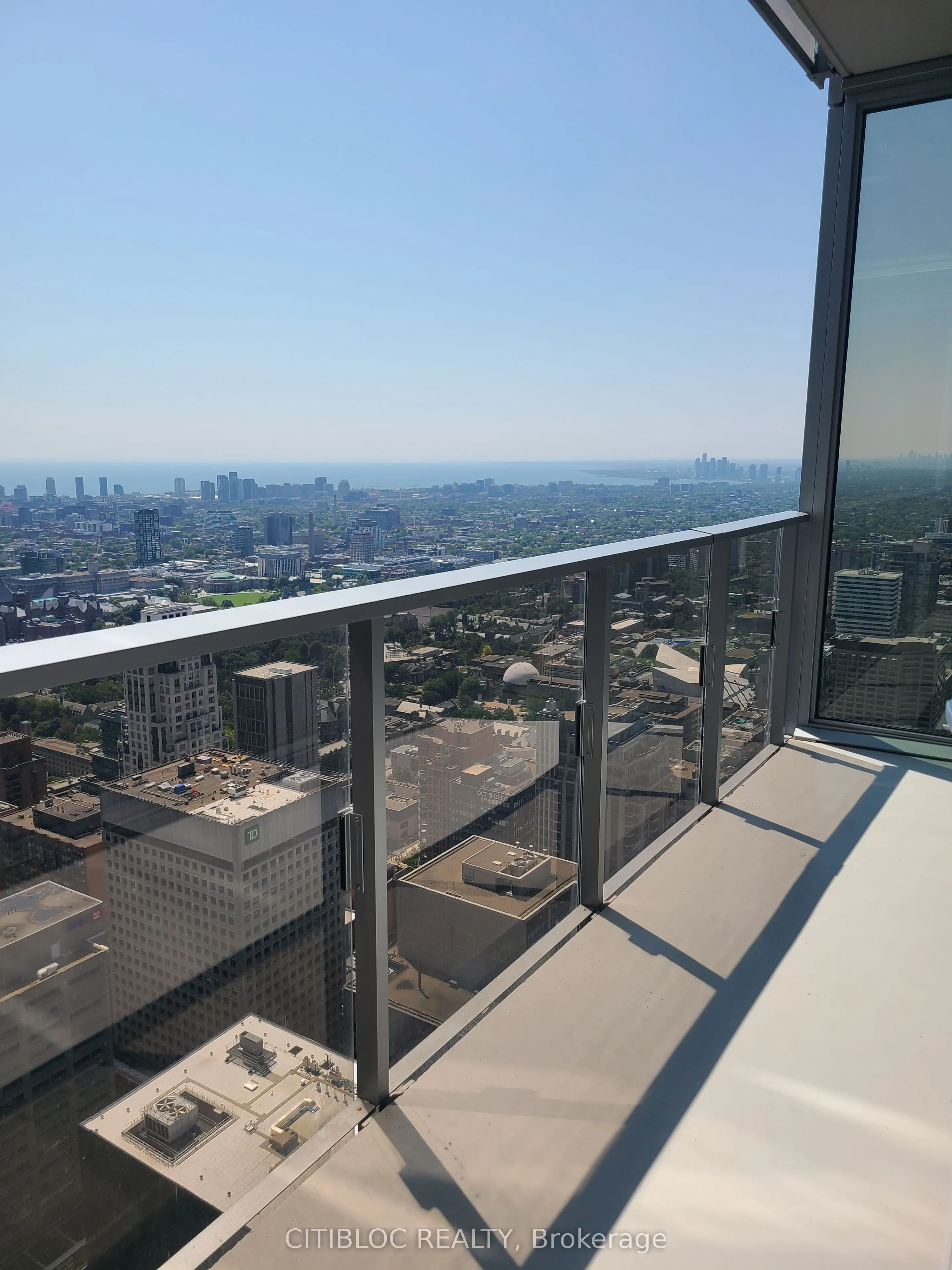 11 Yorkville Avenue, #5209
