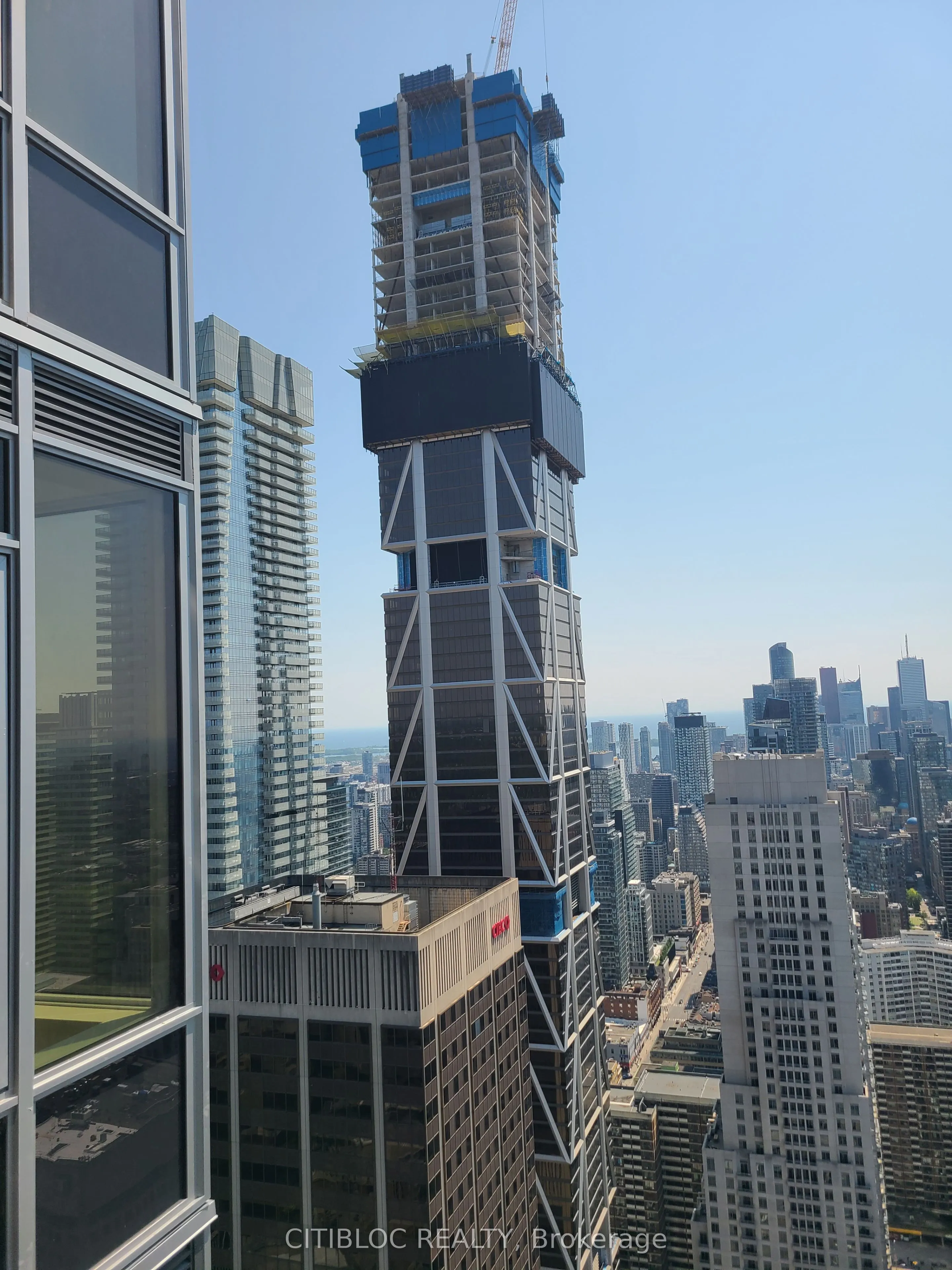 11 Yorkville Avenue, #5209
