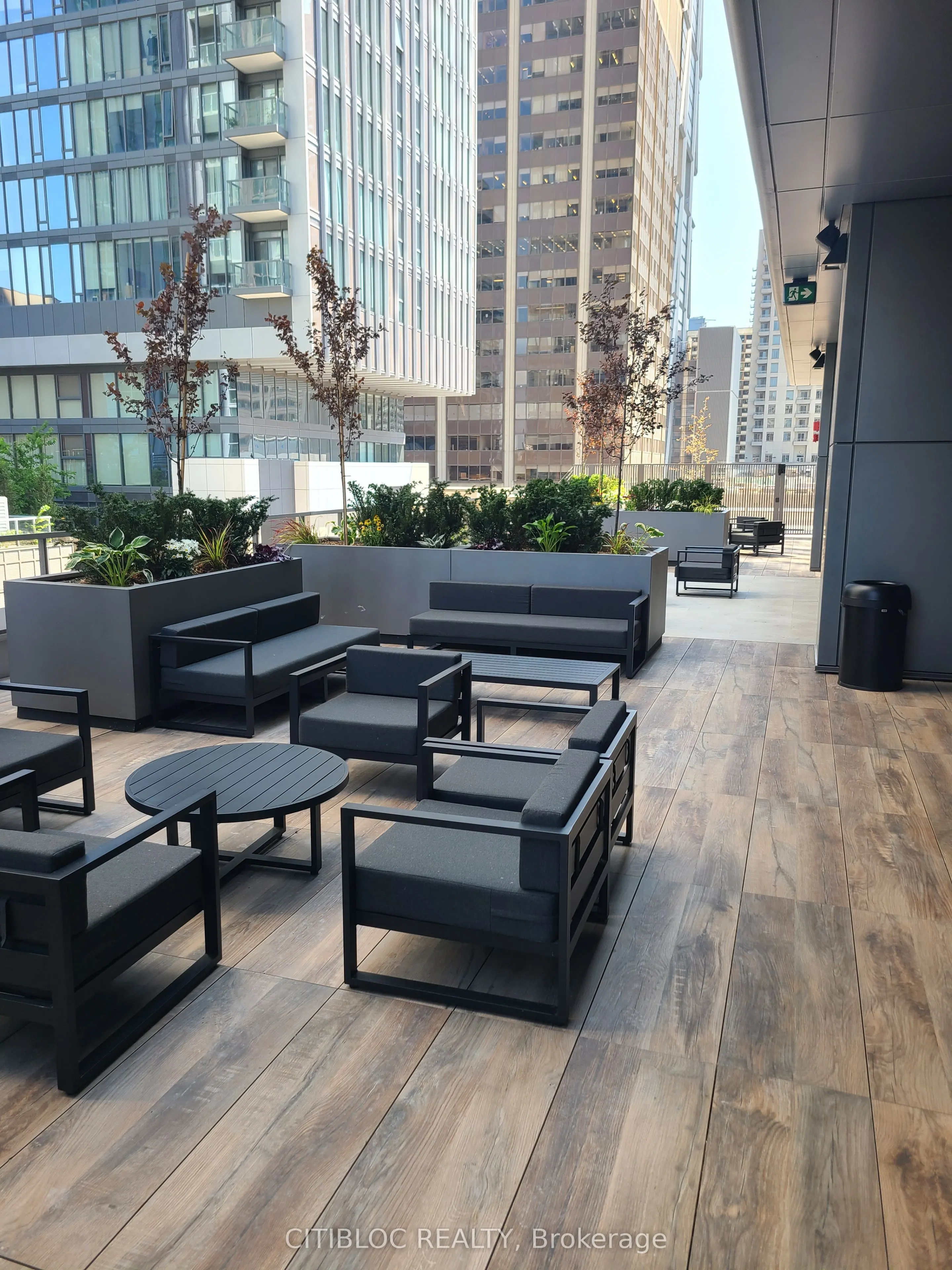11 Yorkville Avenue, #5209