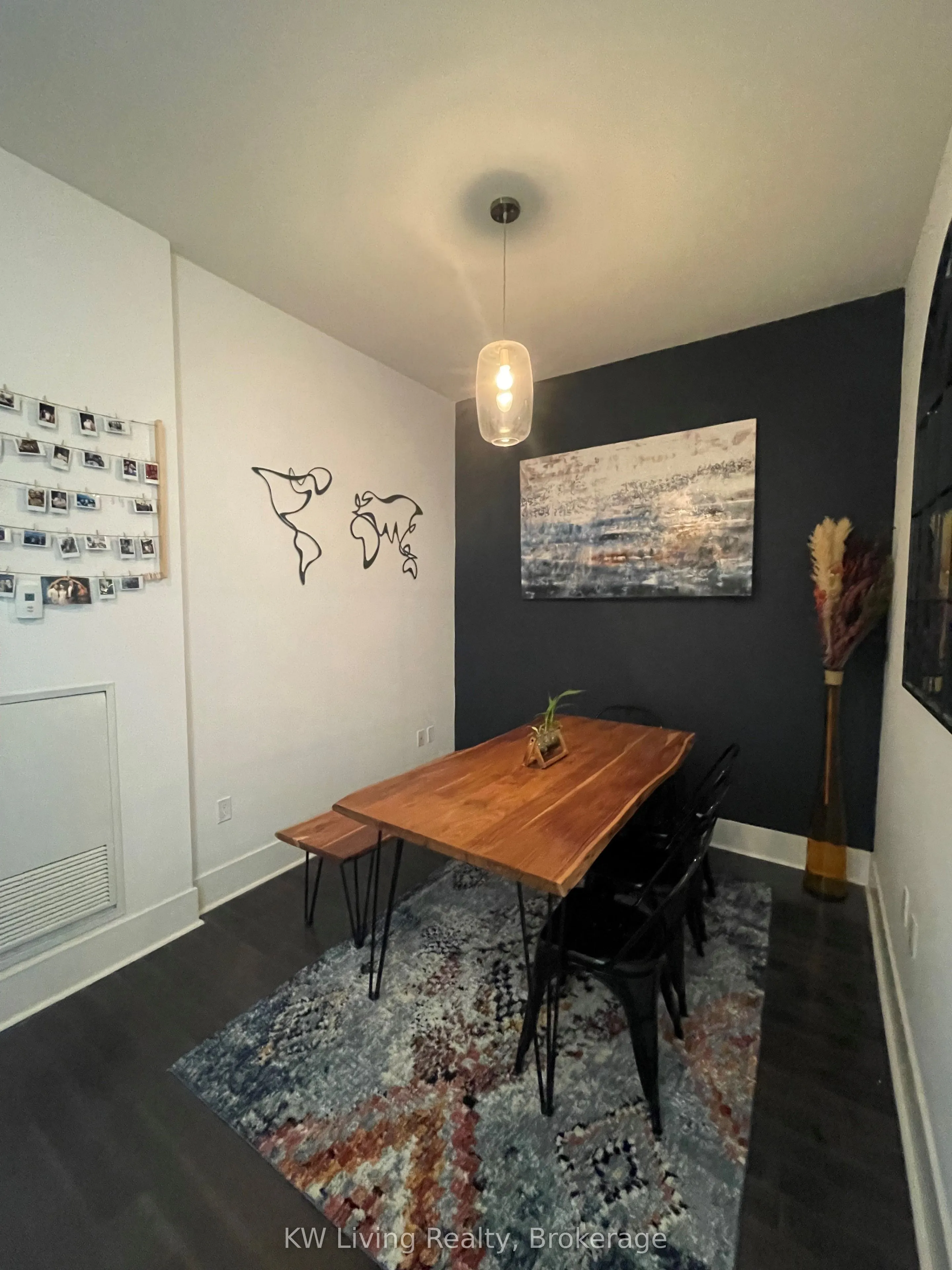 29 Queens Quay E, #622