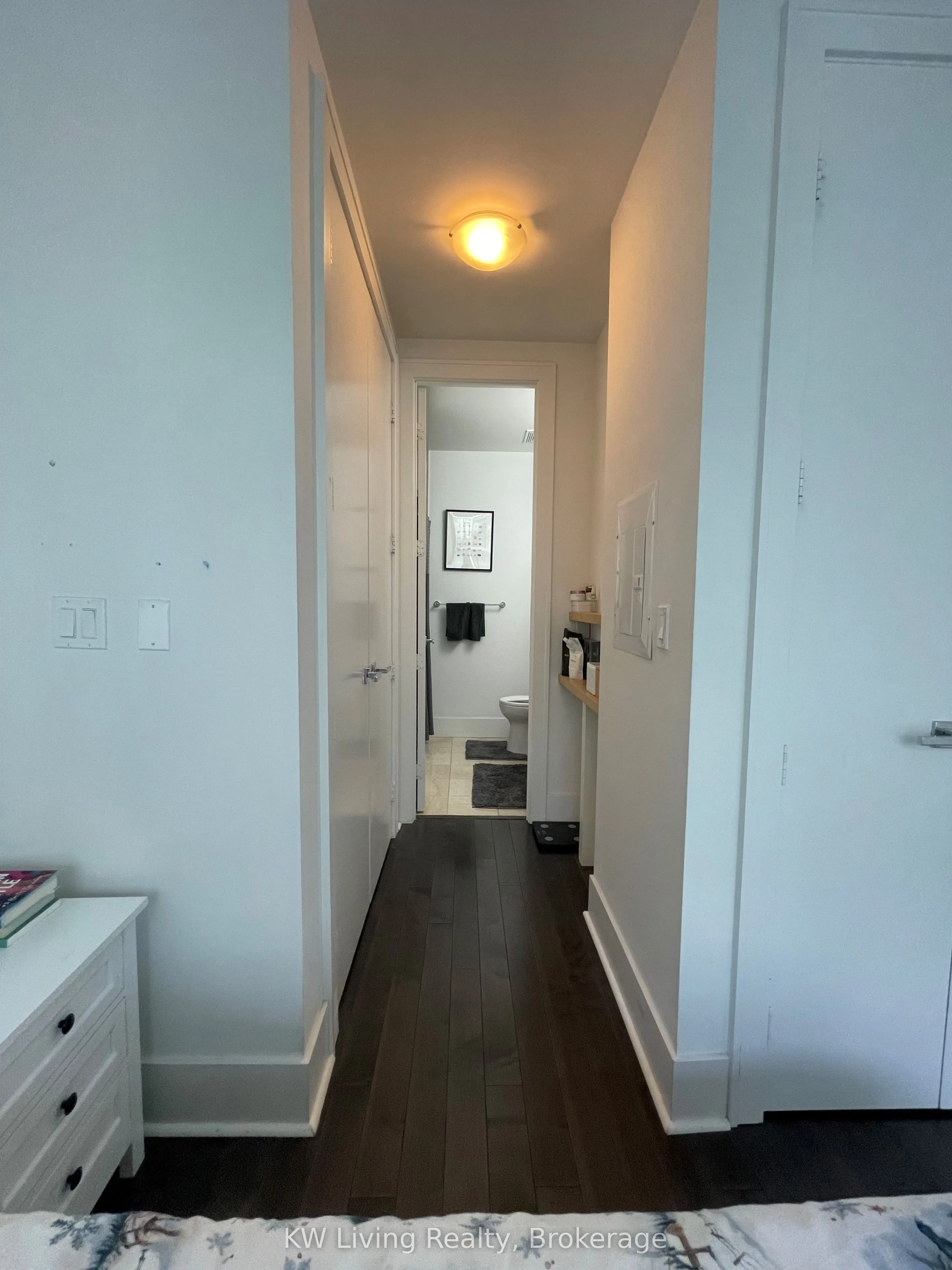 29 Queens Quay E, #622