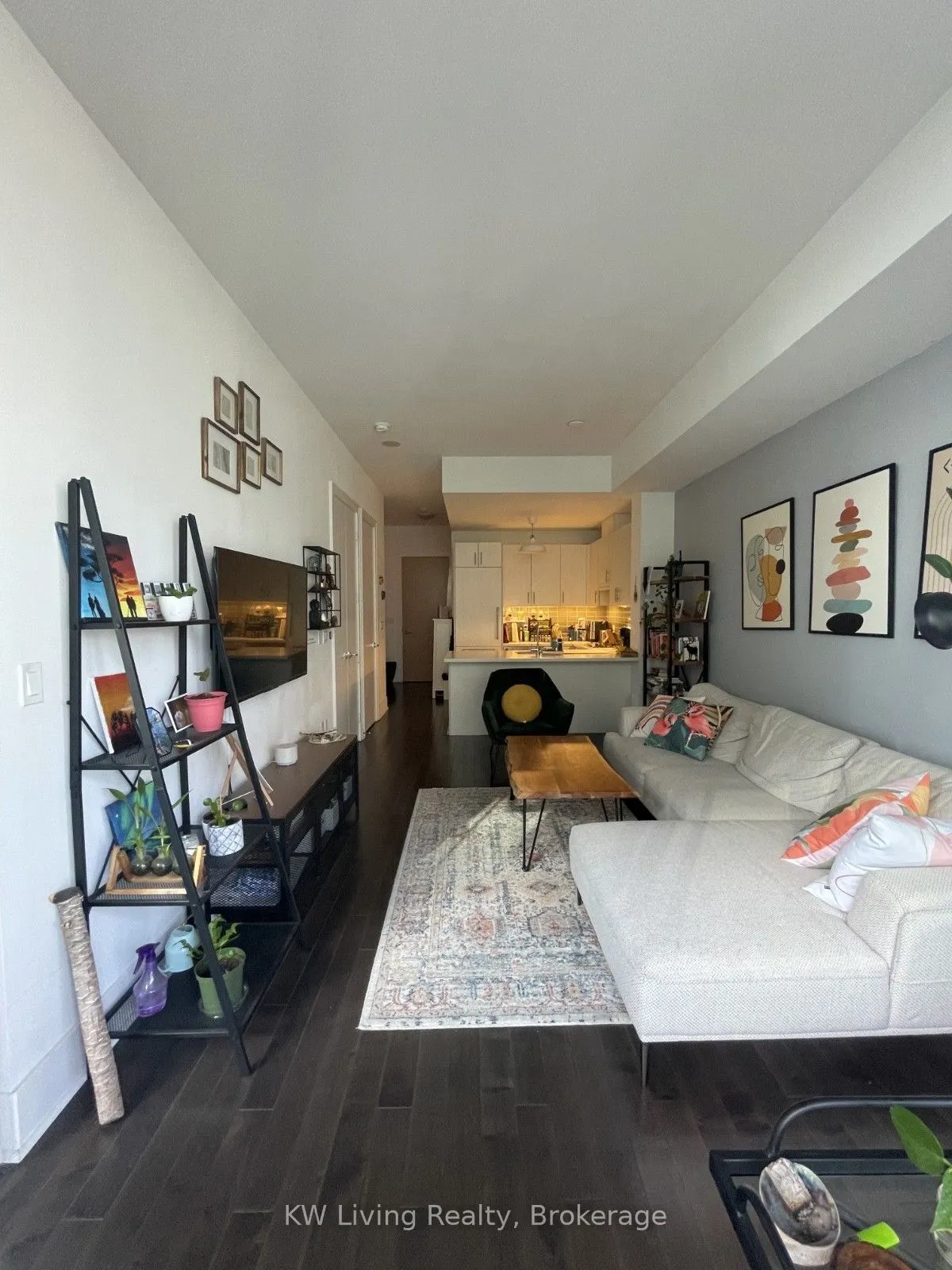 29 Queens Quay E, #622