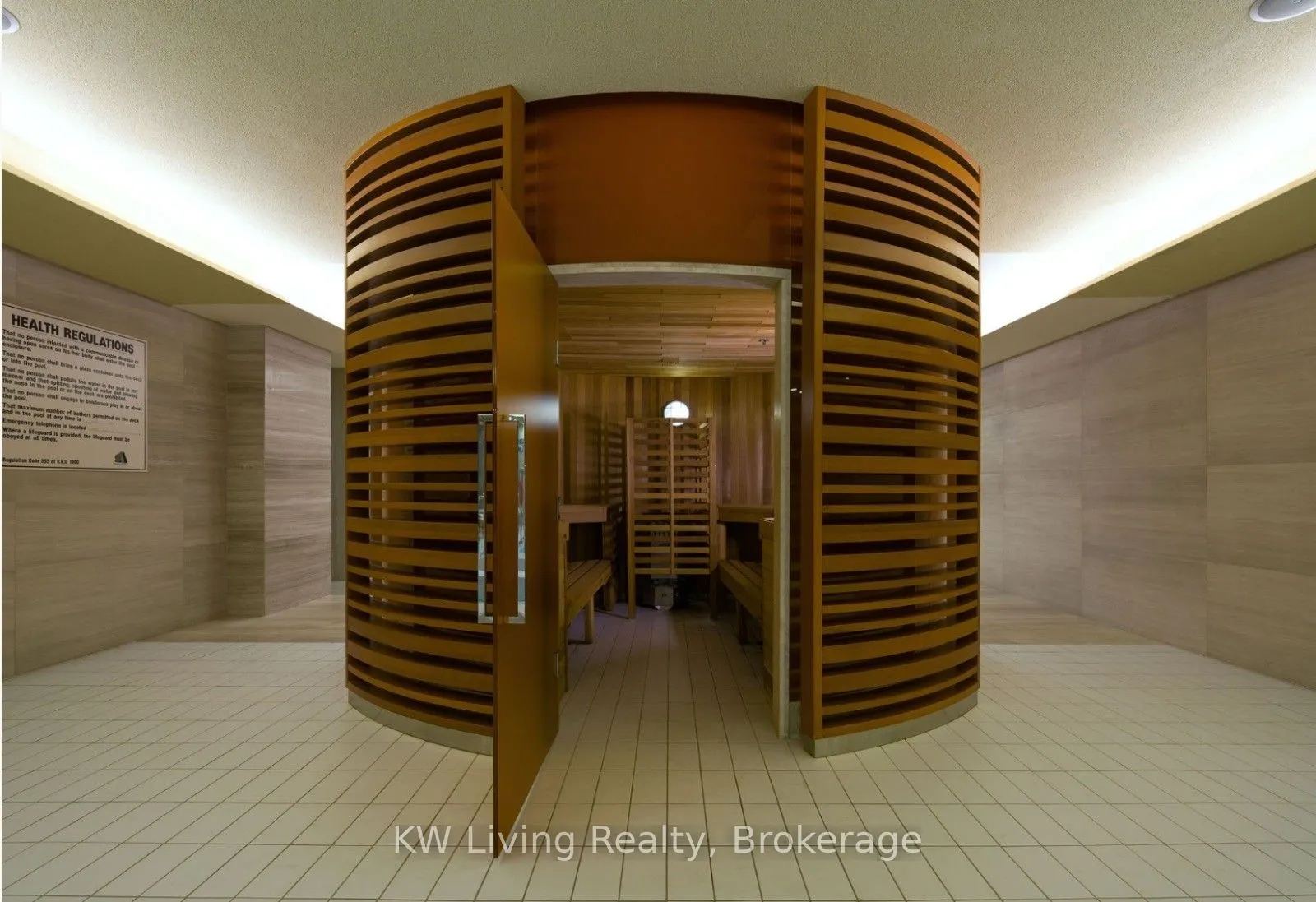 29 Queens Quay E, #622