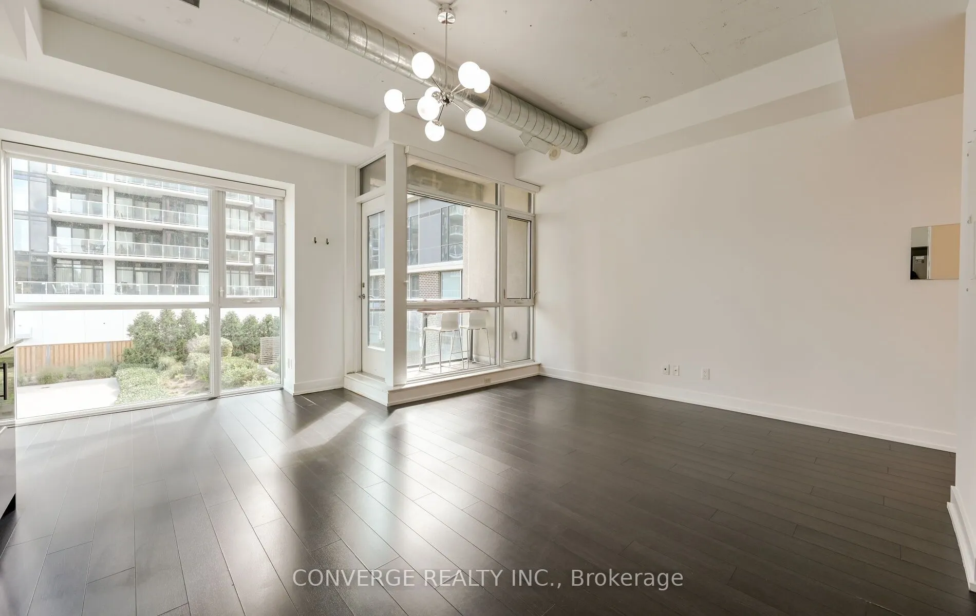 75 The Donway W, #203