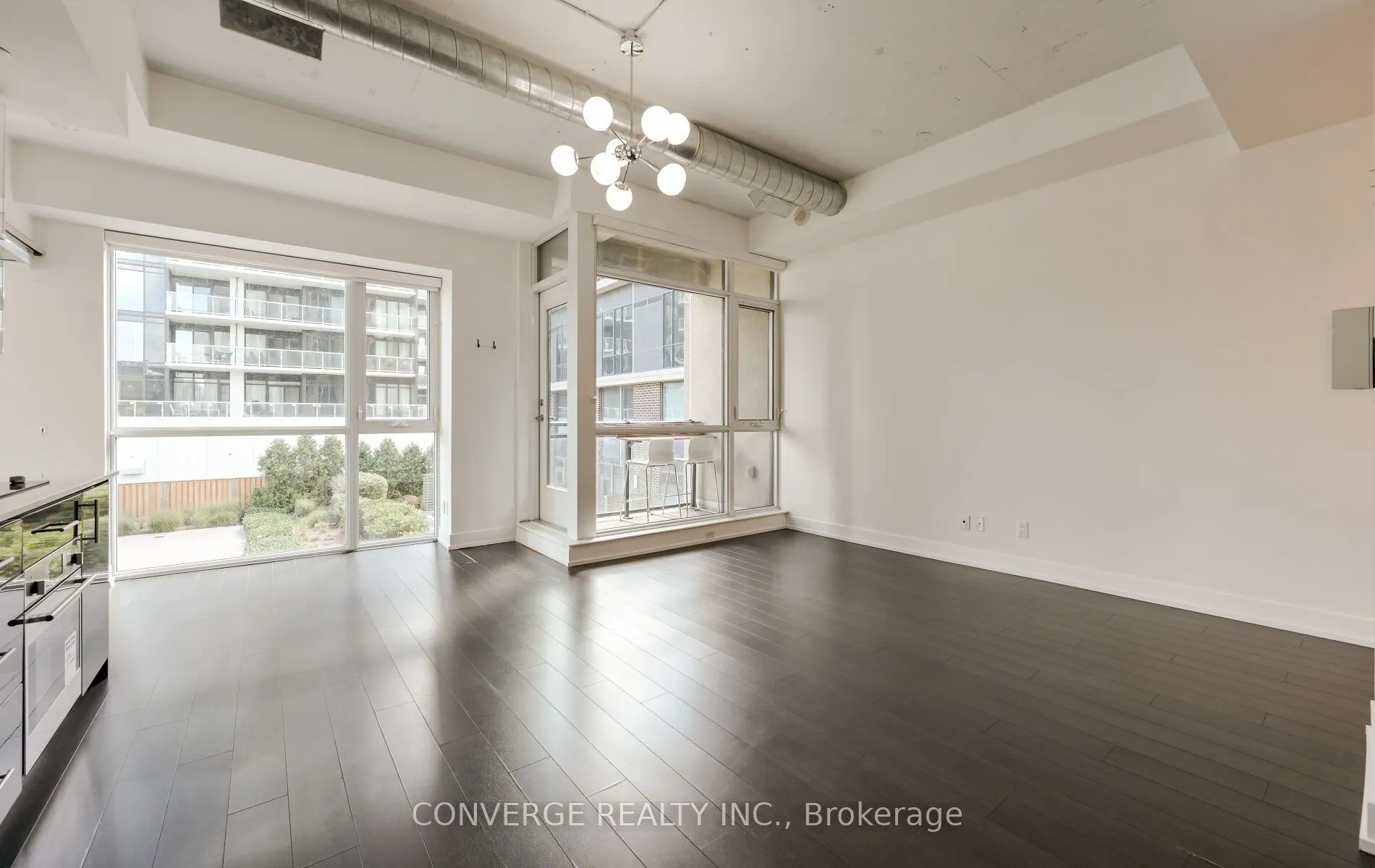 75 The Donway W, #203
