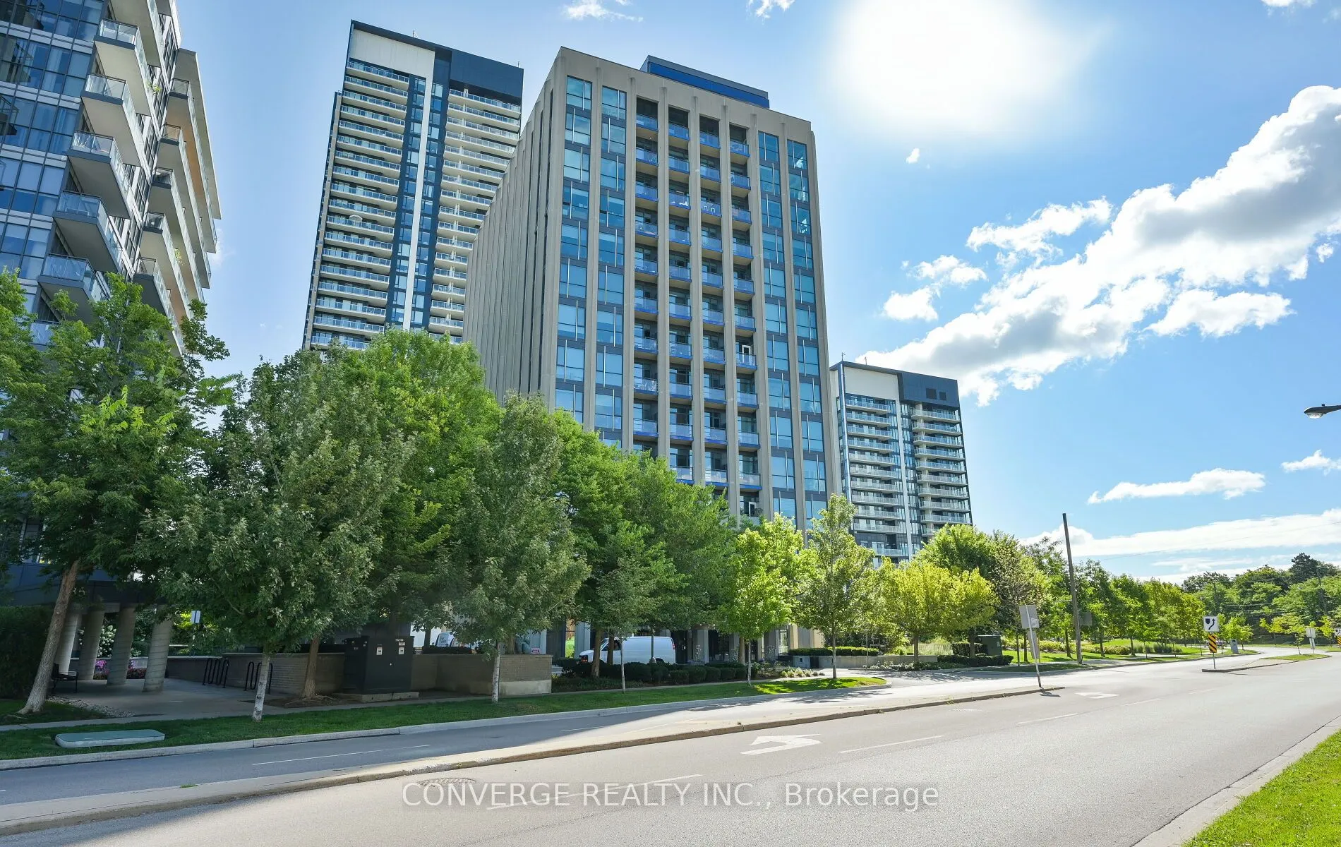 75 The Donway W, #203