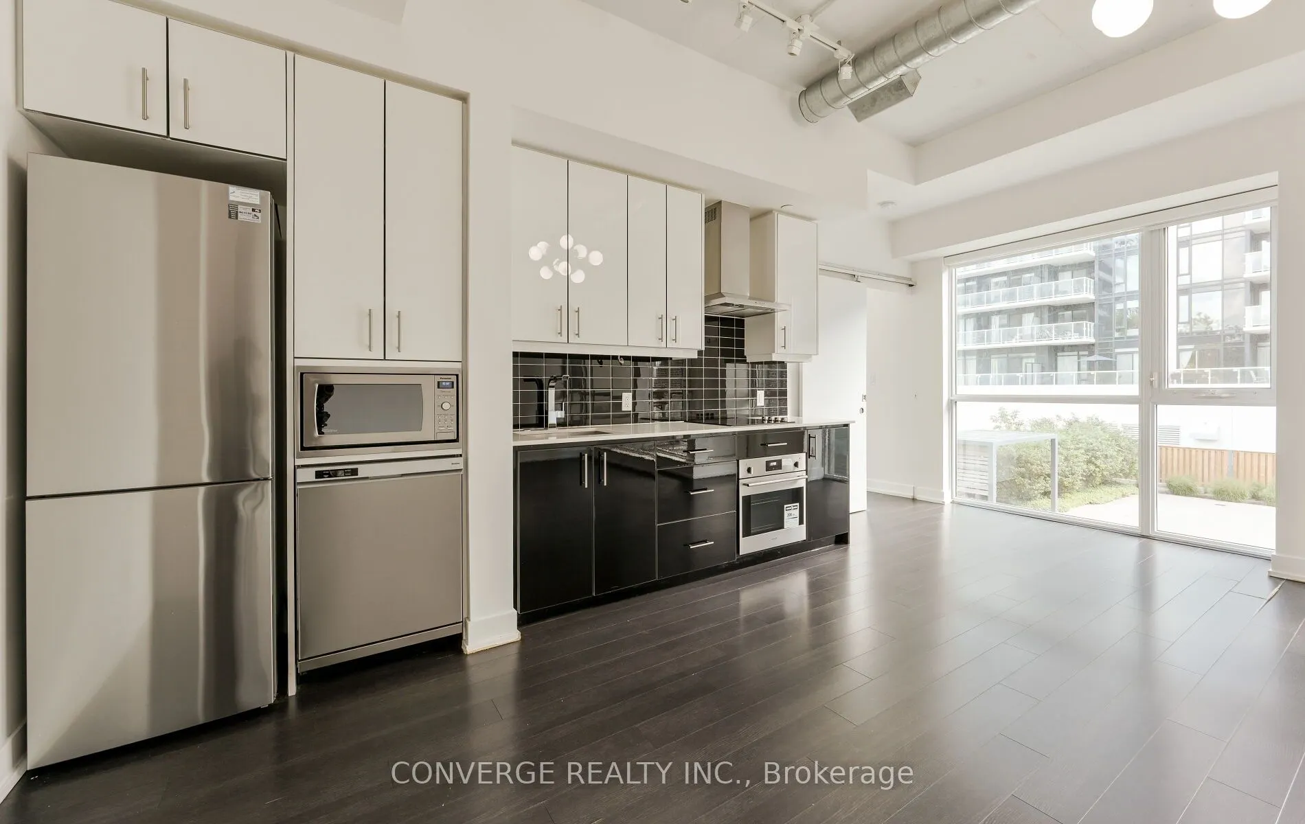 75 The Donway W, #203