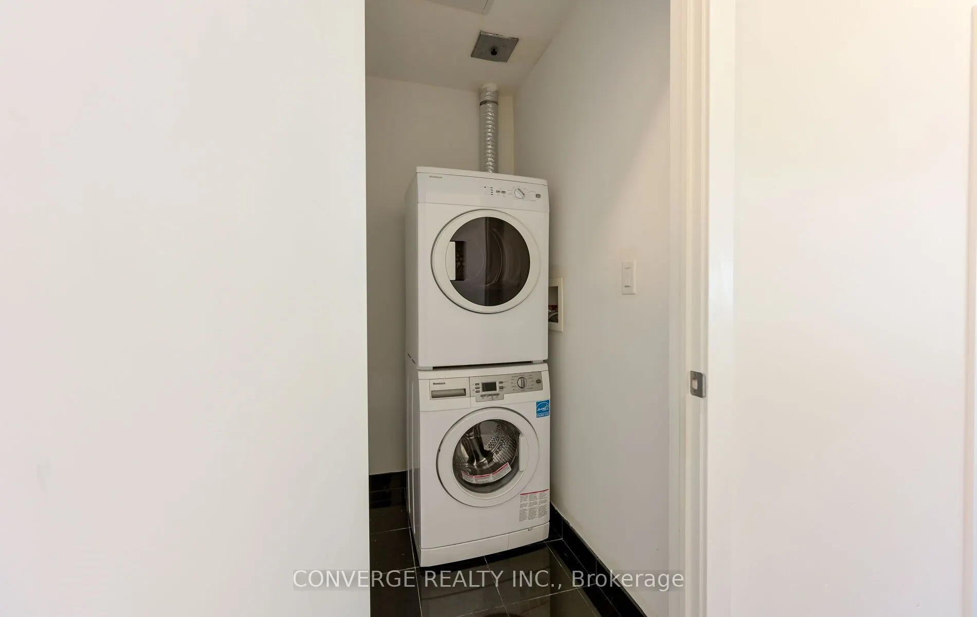 75 The Donway W, #203