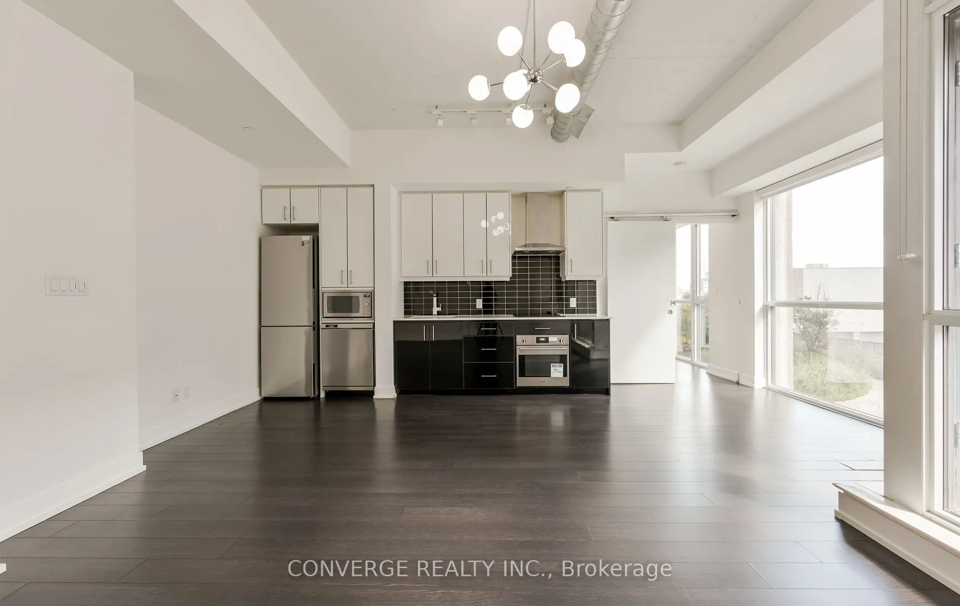 75 The Donway W, #203