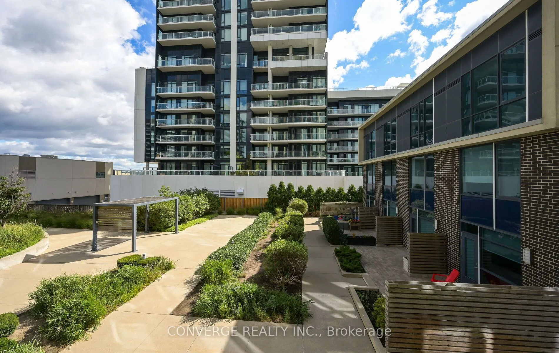 75 The Donway W, #203