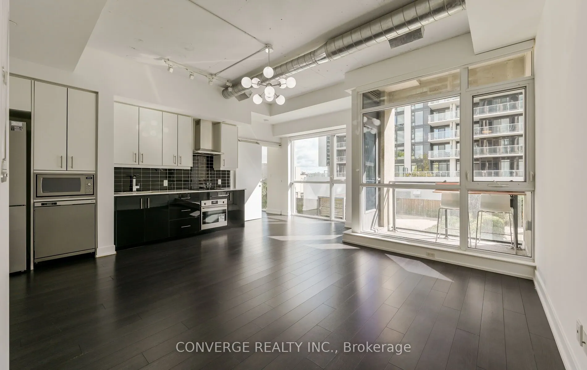 75 The Donway W, #203