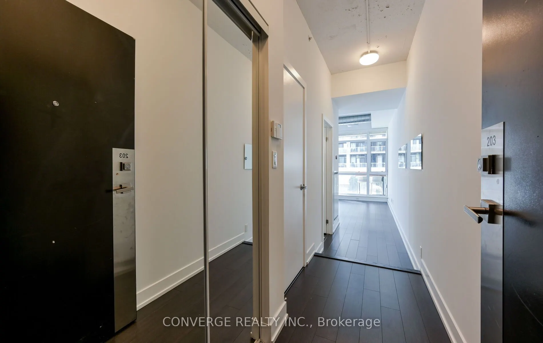75 The Donway W, #203