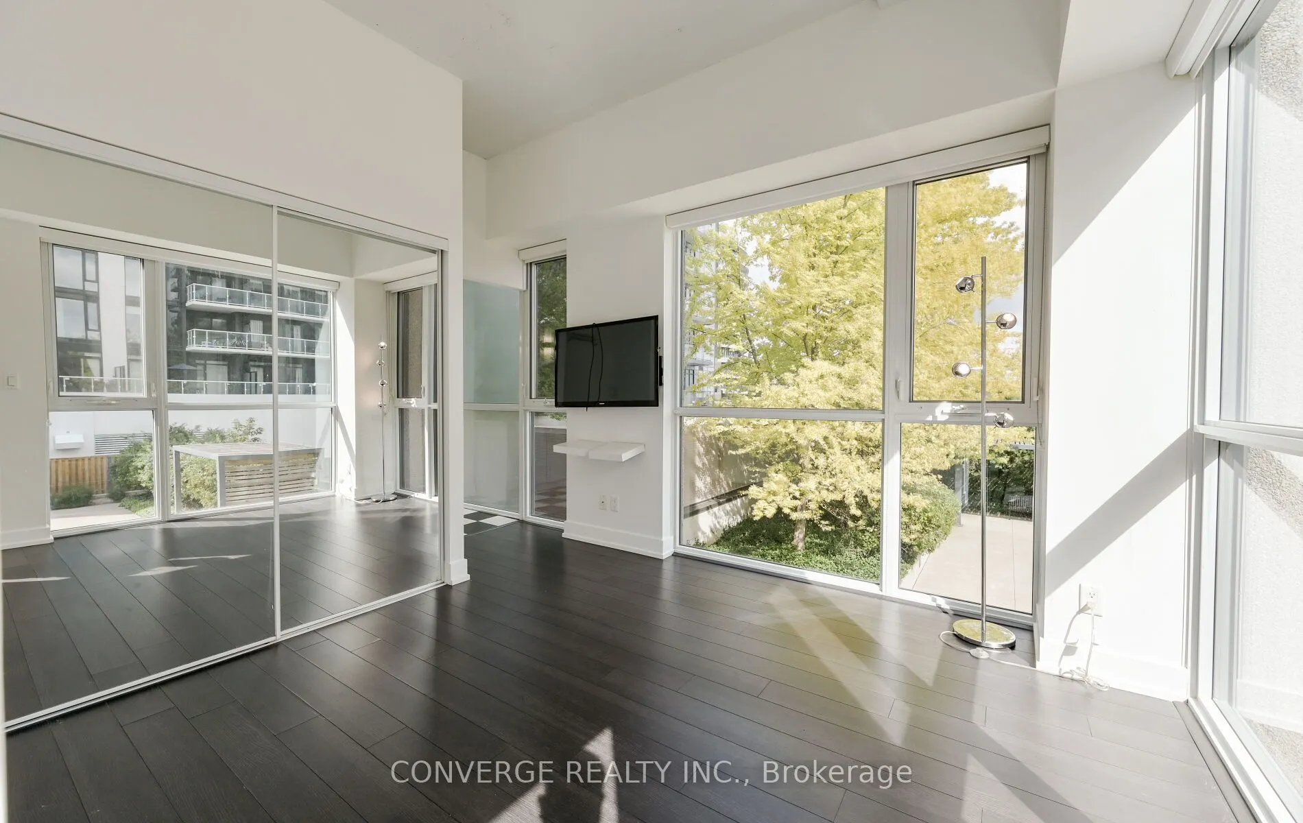 75 The Donway W, #203
