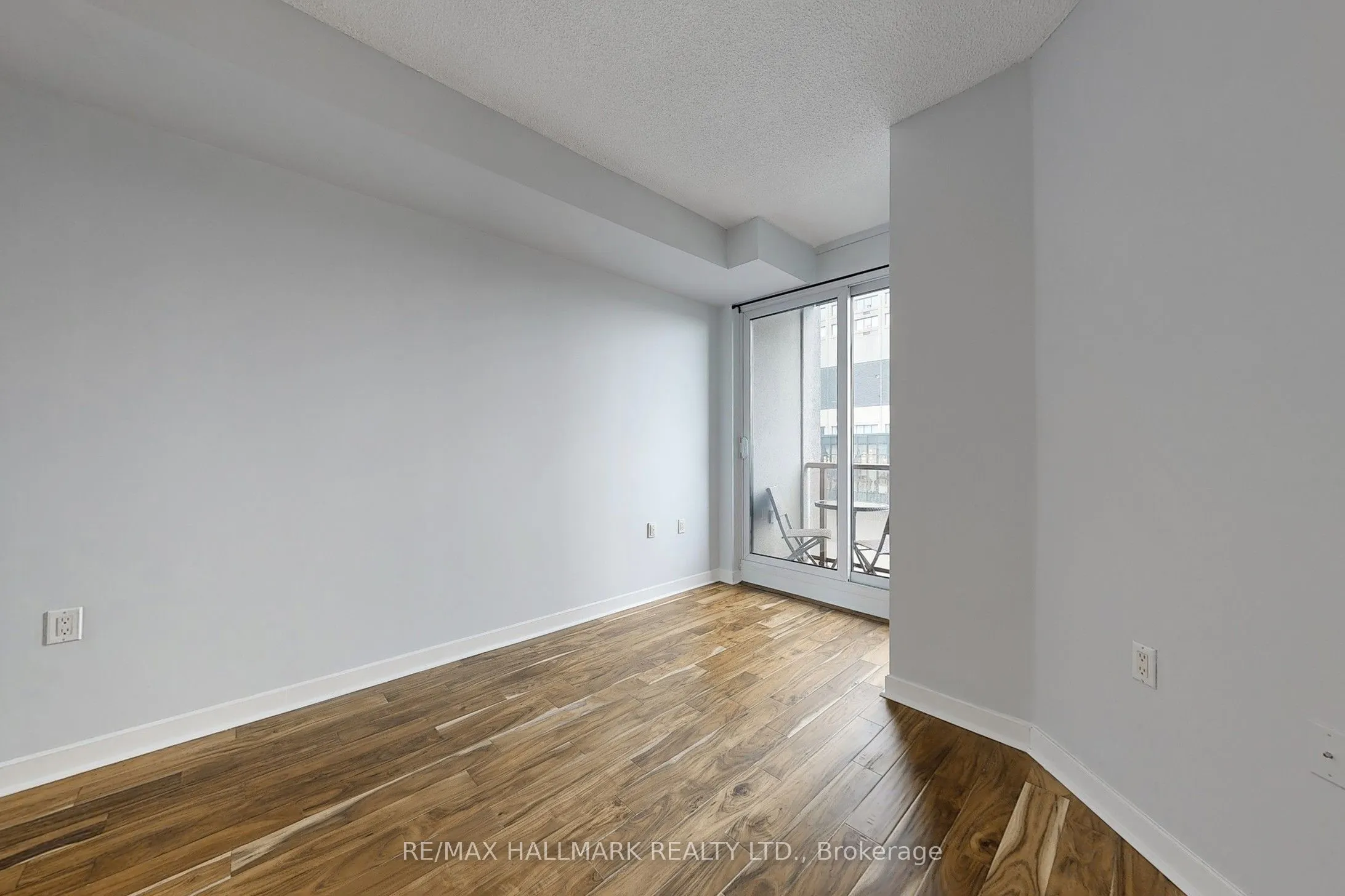 85 Bloor Street E, #1403