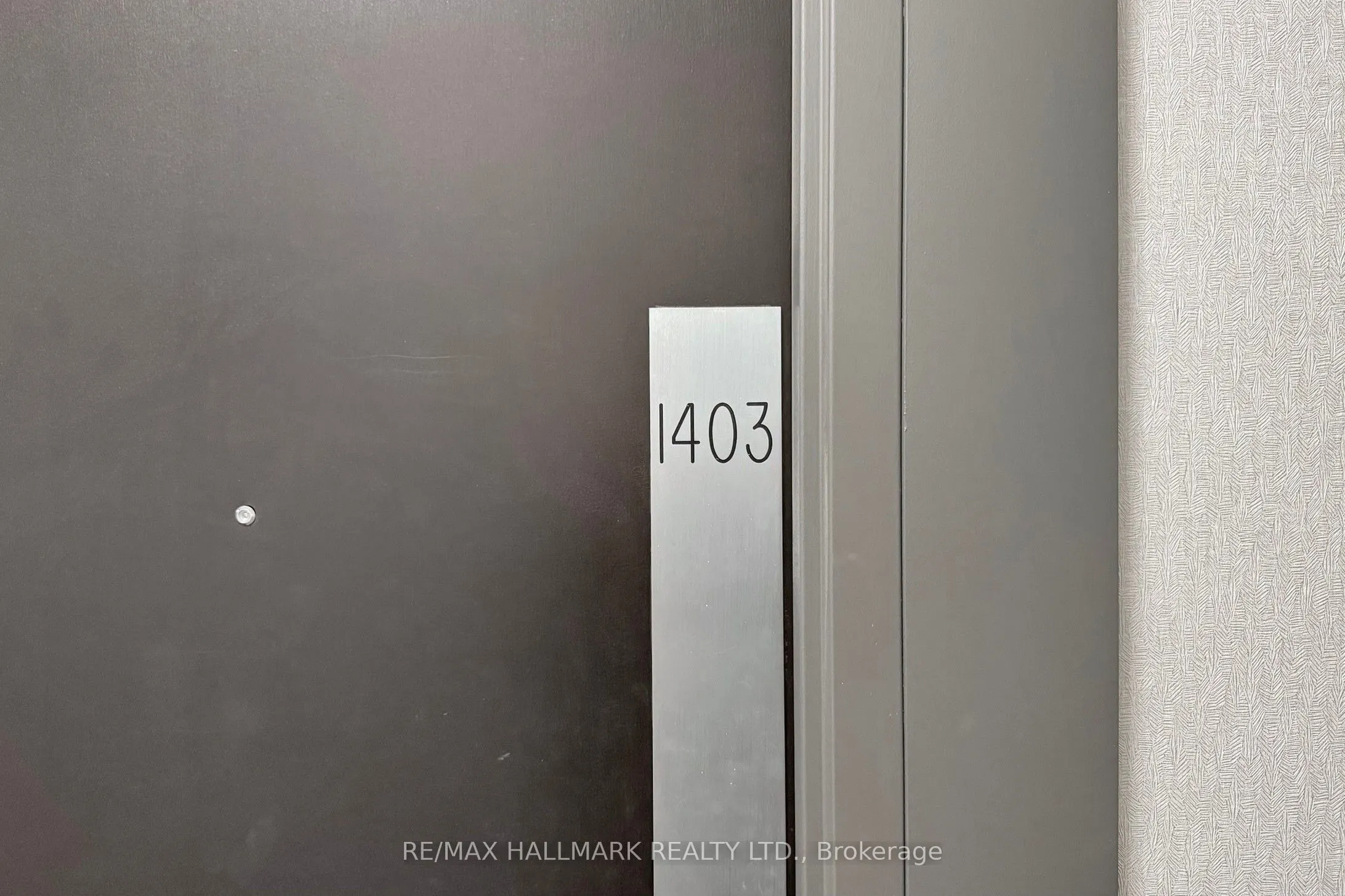 85 Bloor Street E, #1403