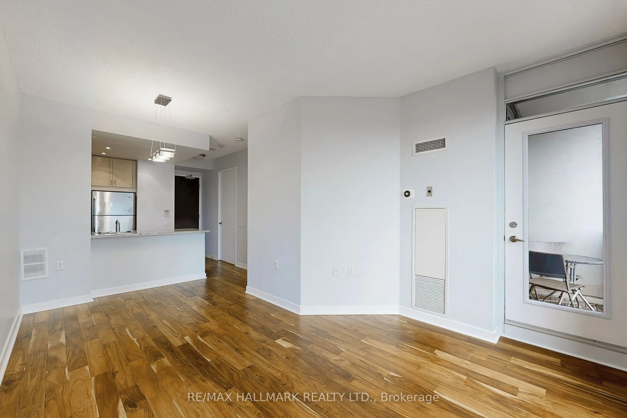 85 Bloor Street E, #1403