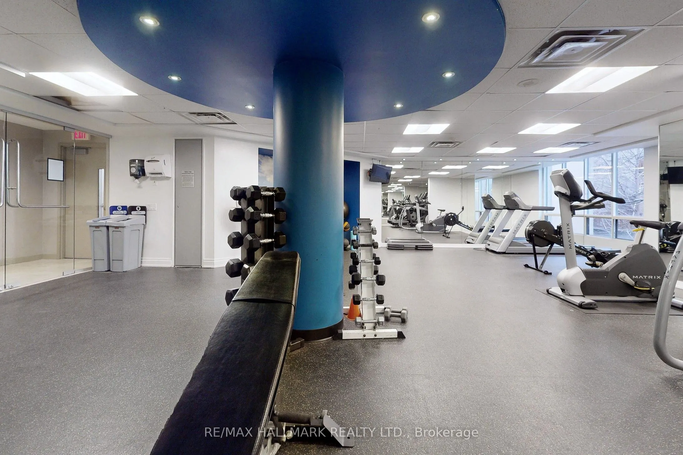 85 Bloor Street E, #1403