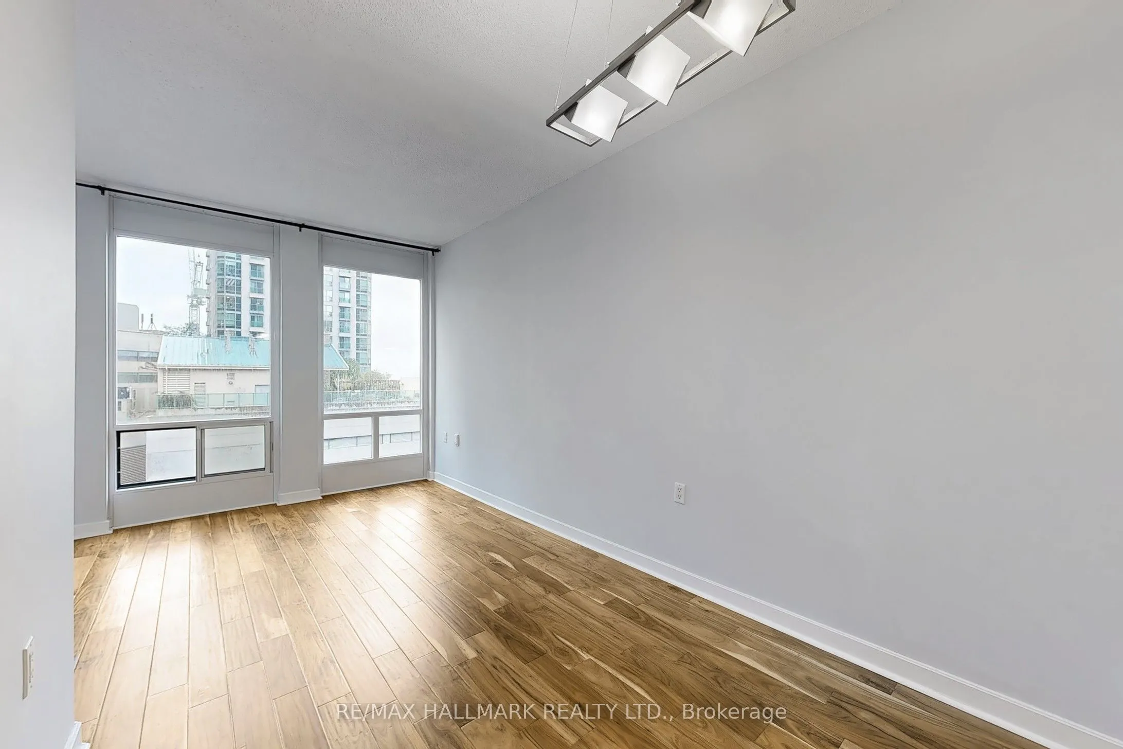 85 Bloor Street E, #1403