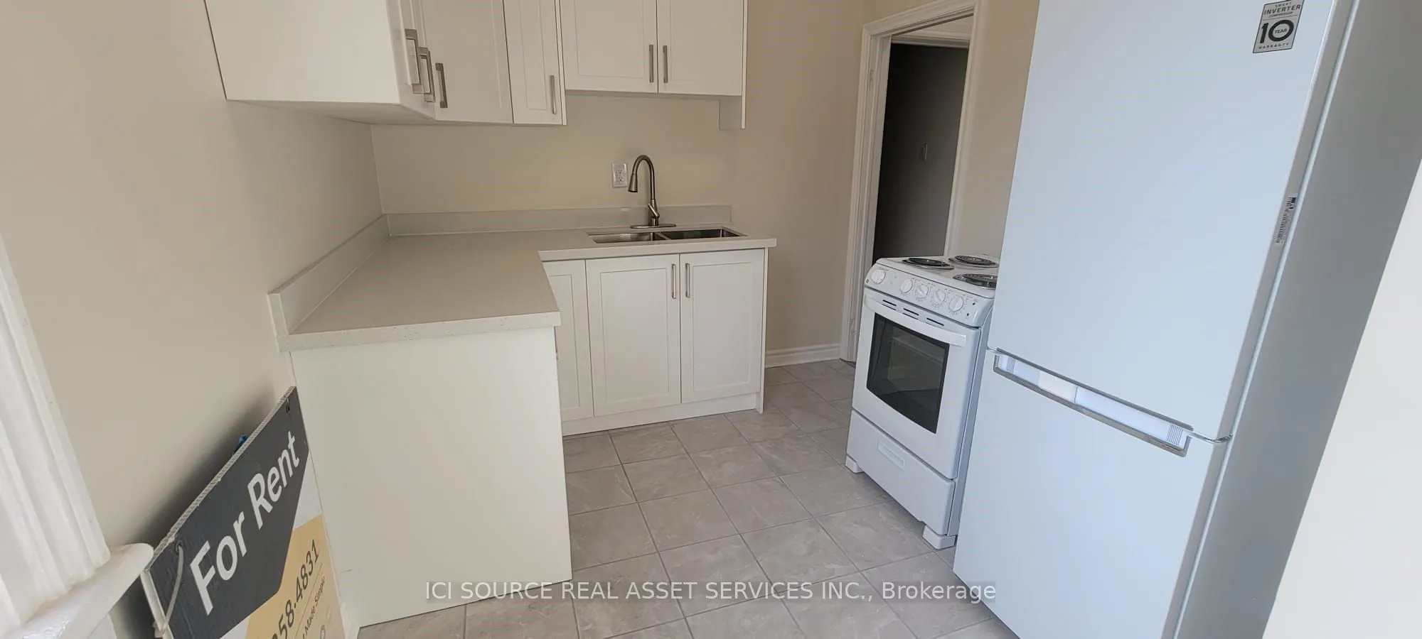 360 Gerrard Street E, #Upper