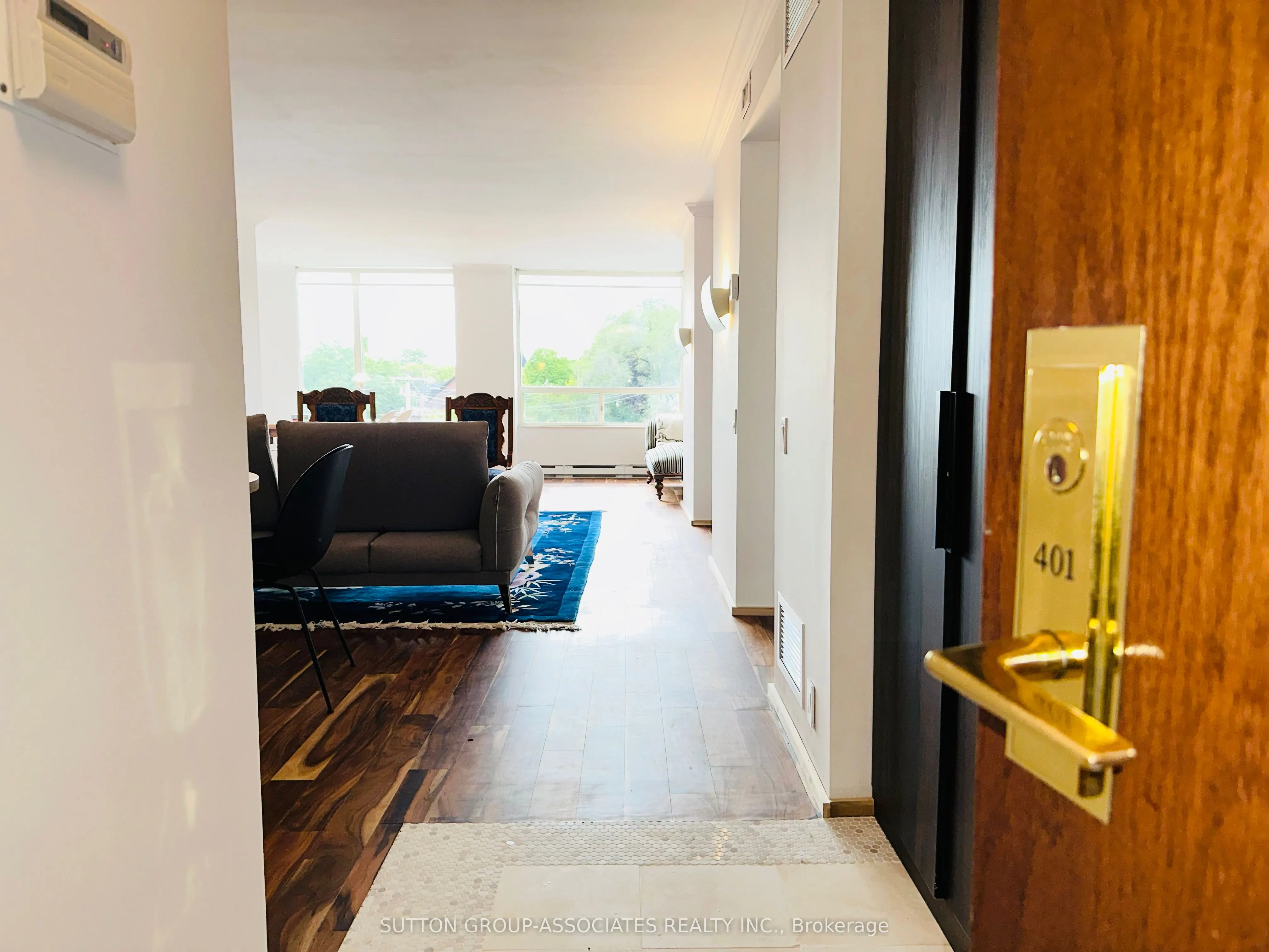 1177 Yonge Street, #401