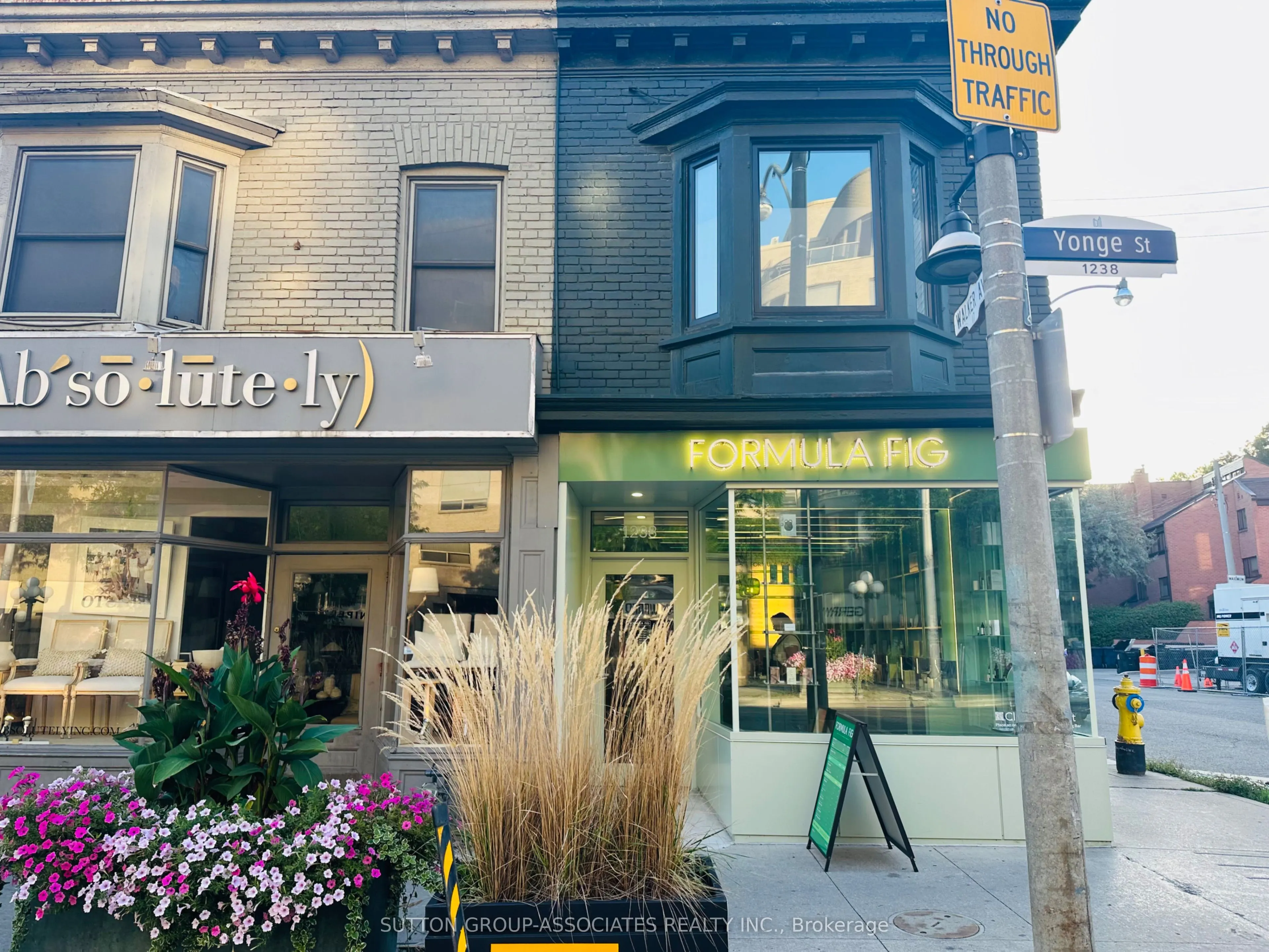 1177 Yonge Street, #401