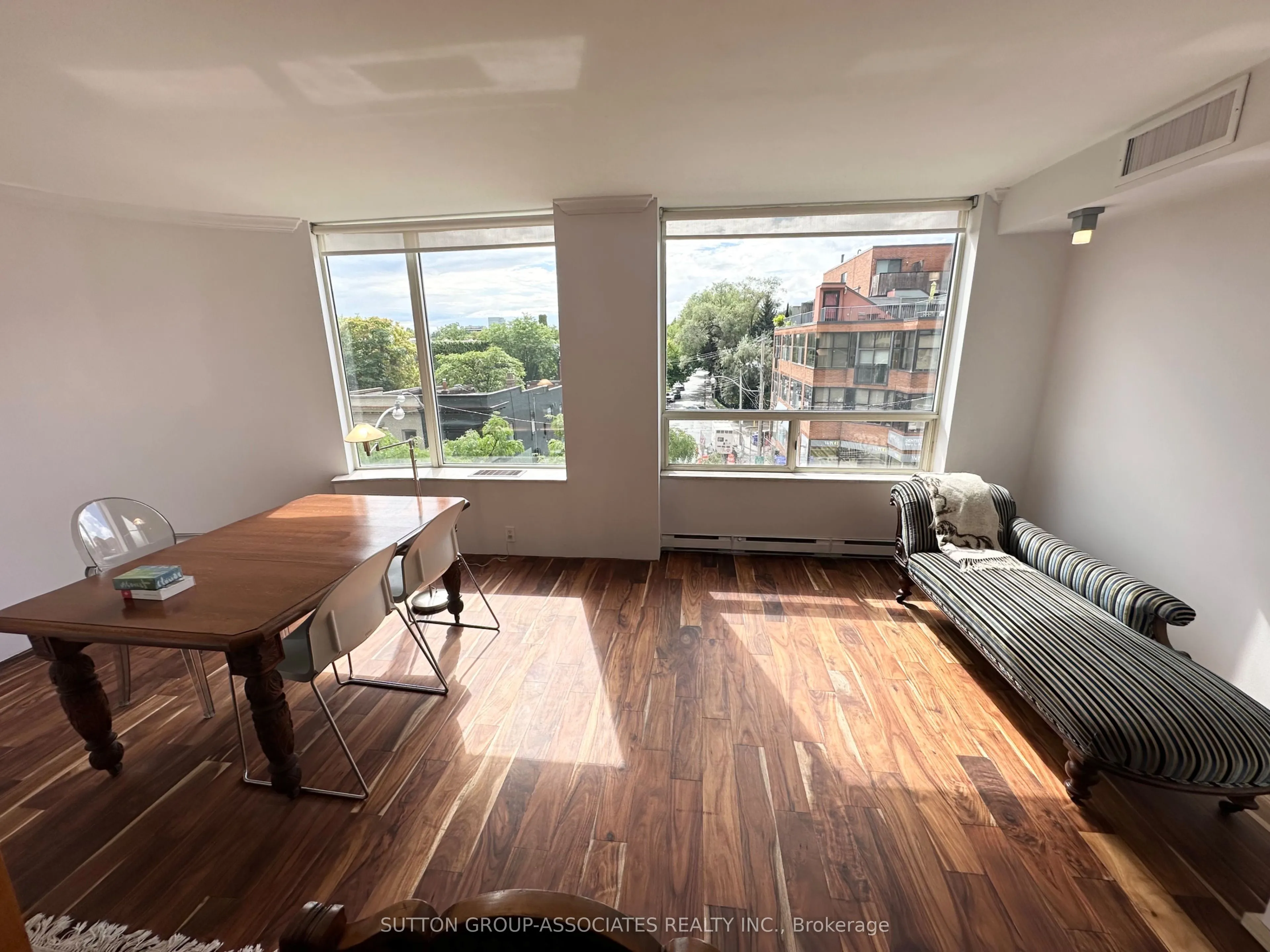 1177 Yonge Street, #401