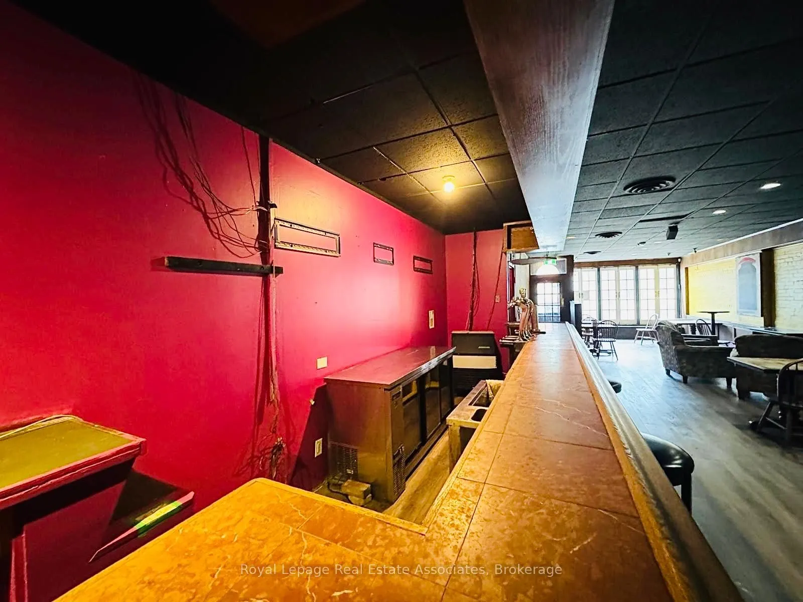 286 Eglinton Avenue W, #Main Level