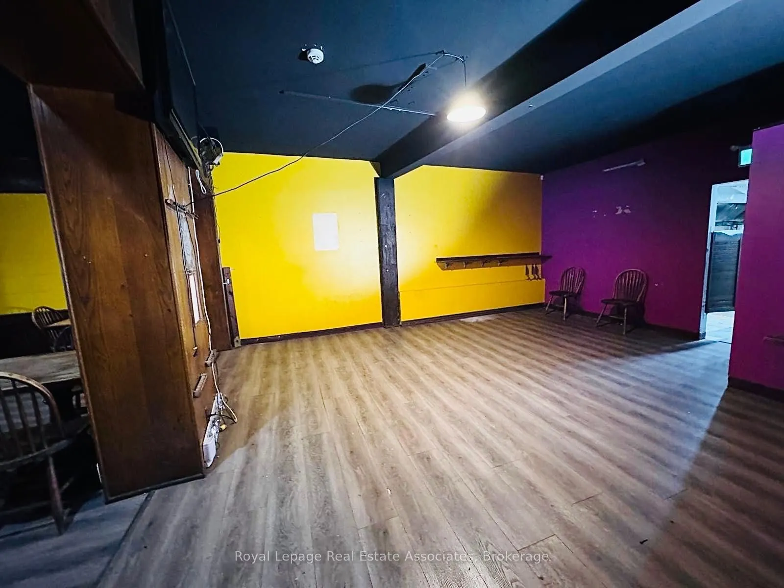 286 Eglinton Avenue W, #Main Level