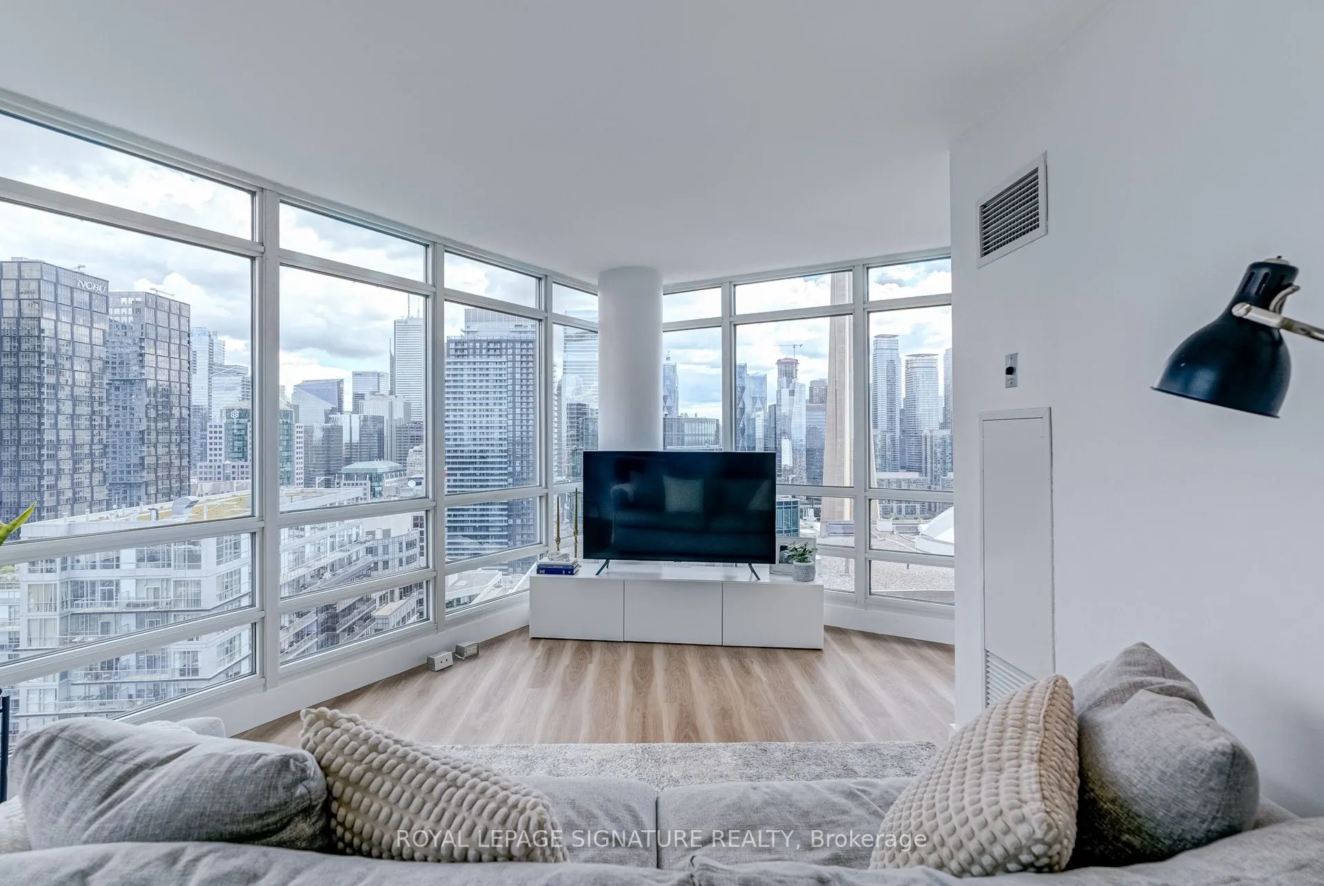 397 Front Street W, #3909