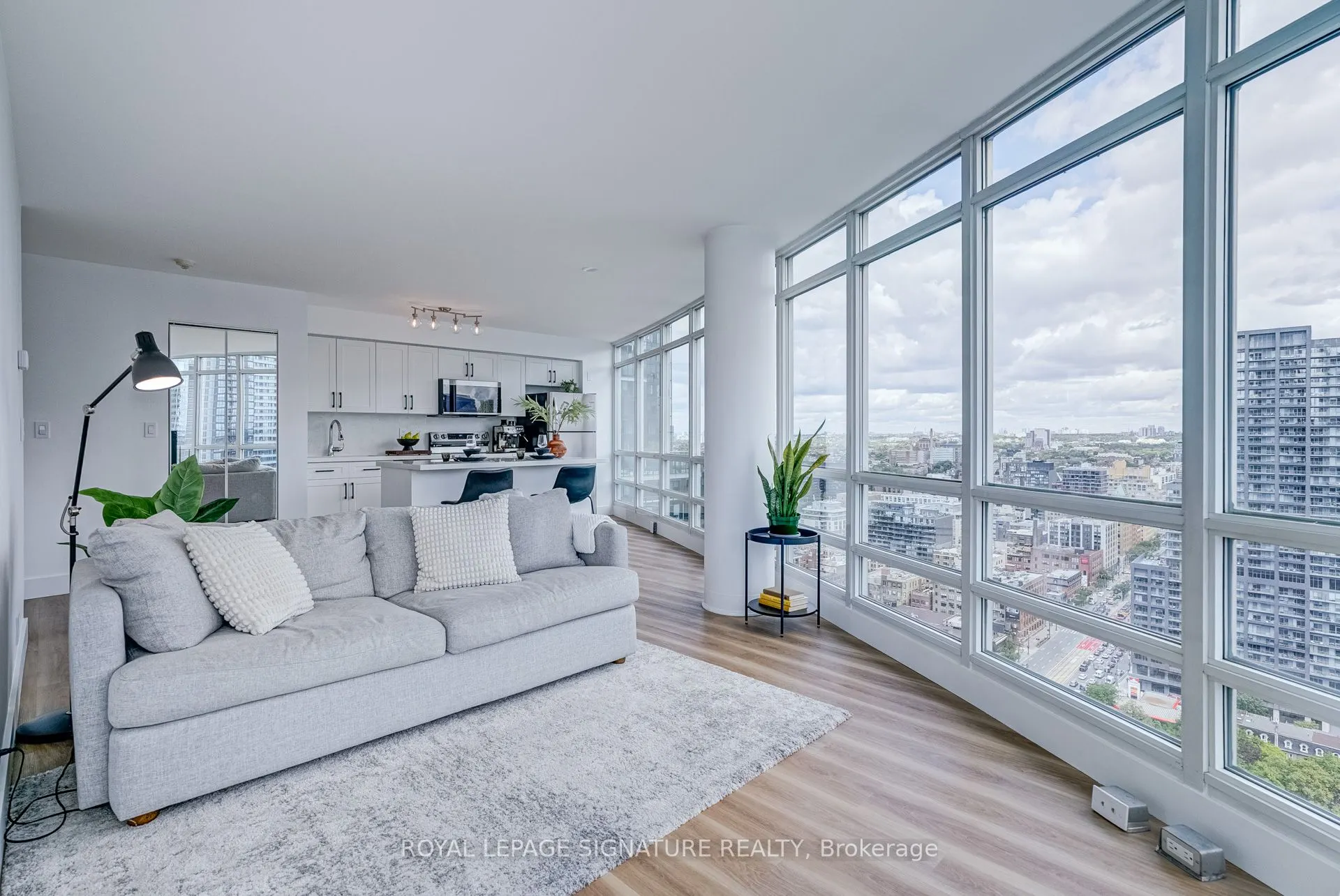 397 Front Street W, #3909